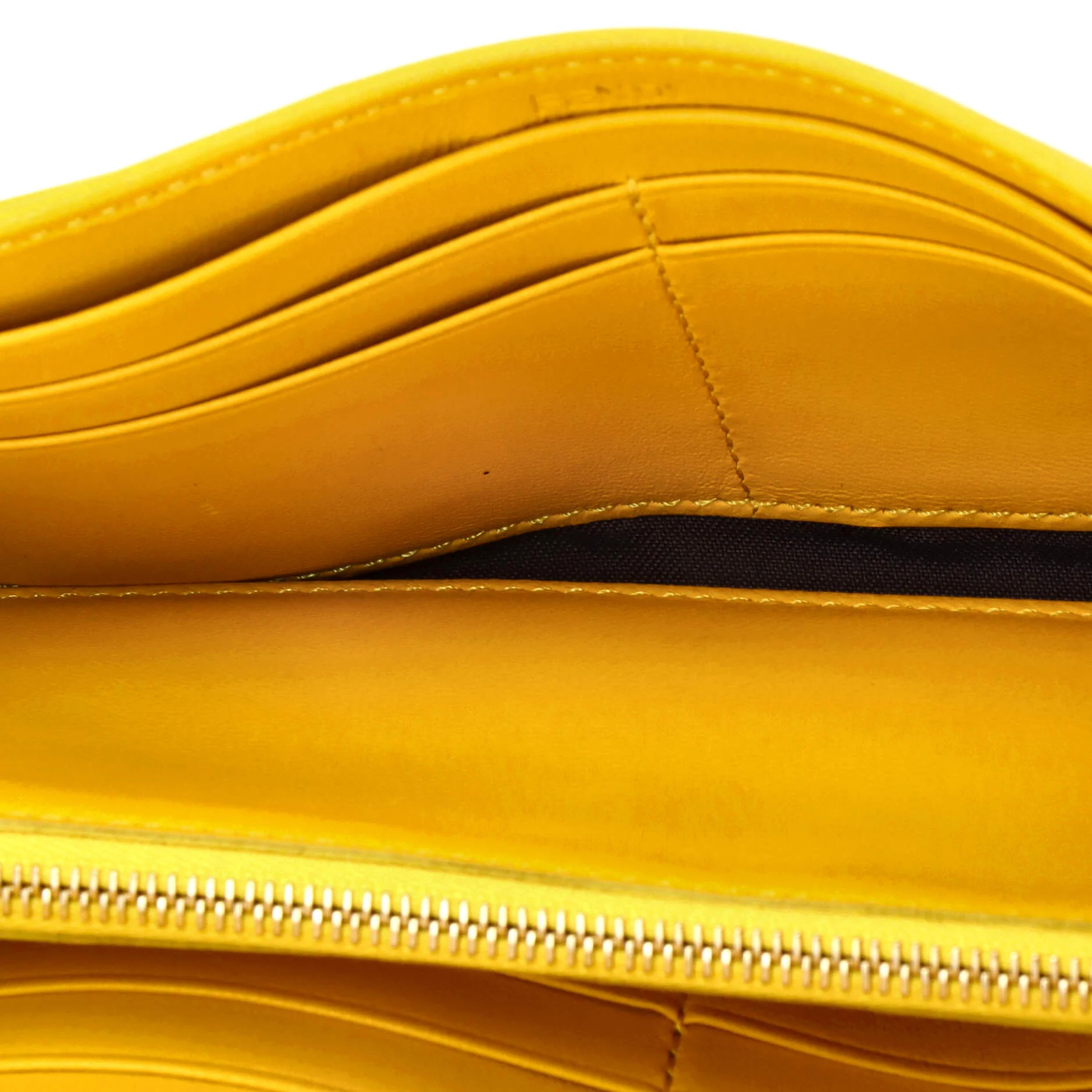 Baguette Continental Wallet Zucca Embossed Leather - Image 5
