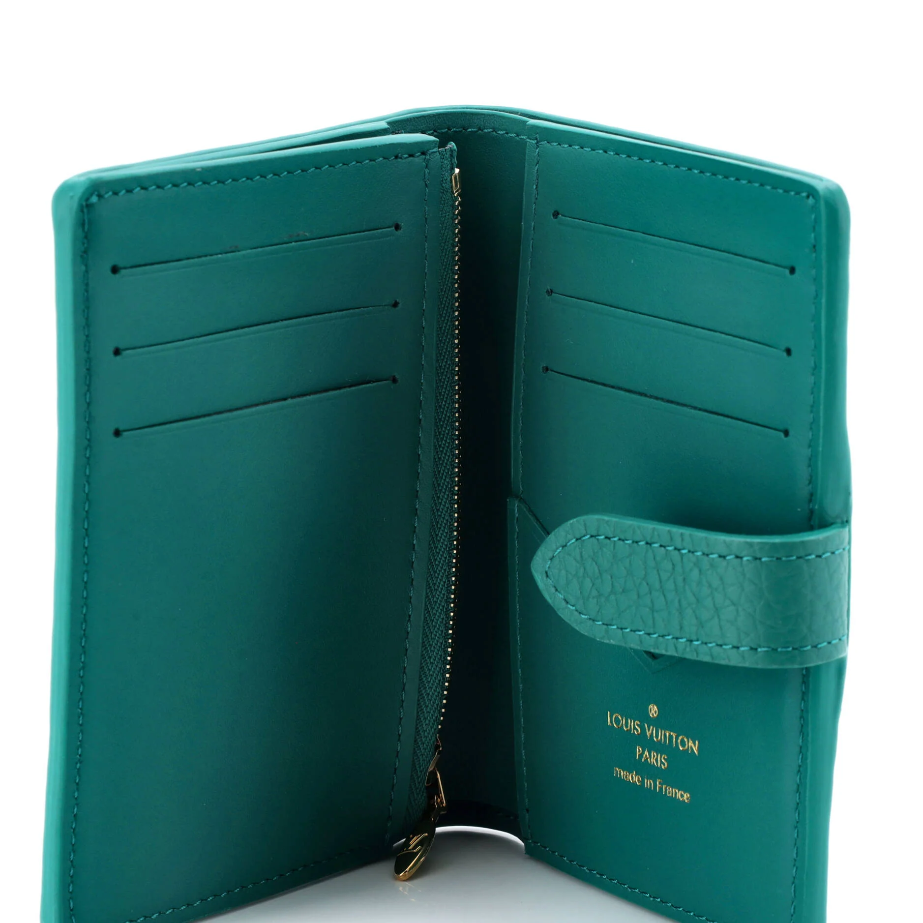 Capucines Vertical Wallet Leather Compact - Image 5