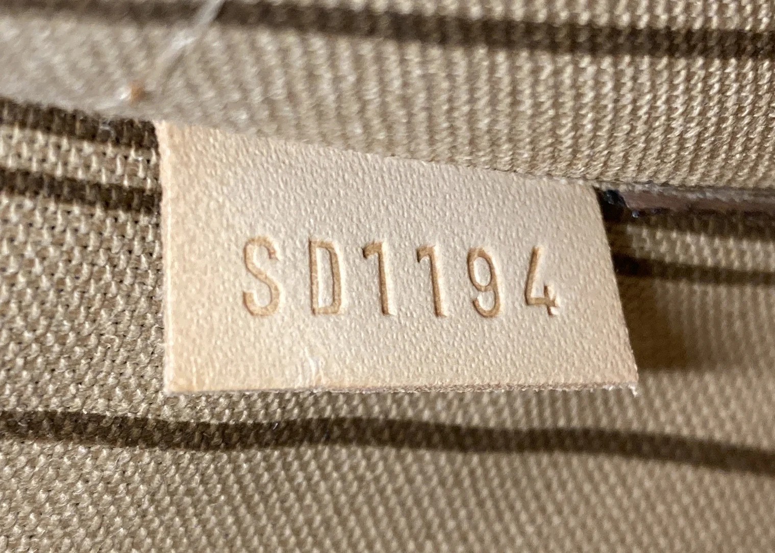 Neverfull Pochette Monogram Canvas Large - Image 8