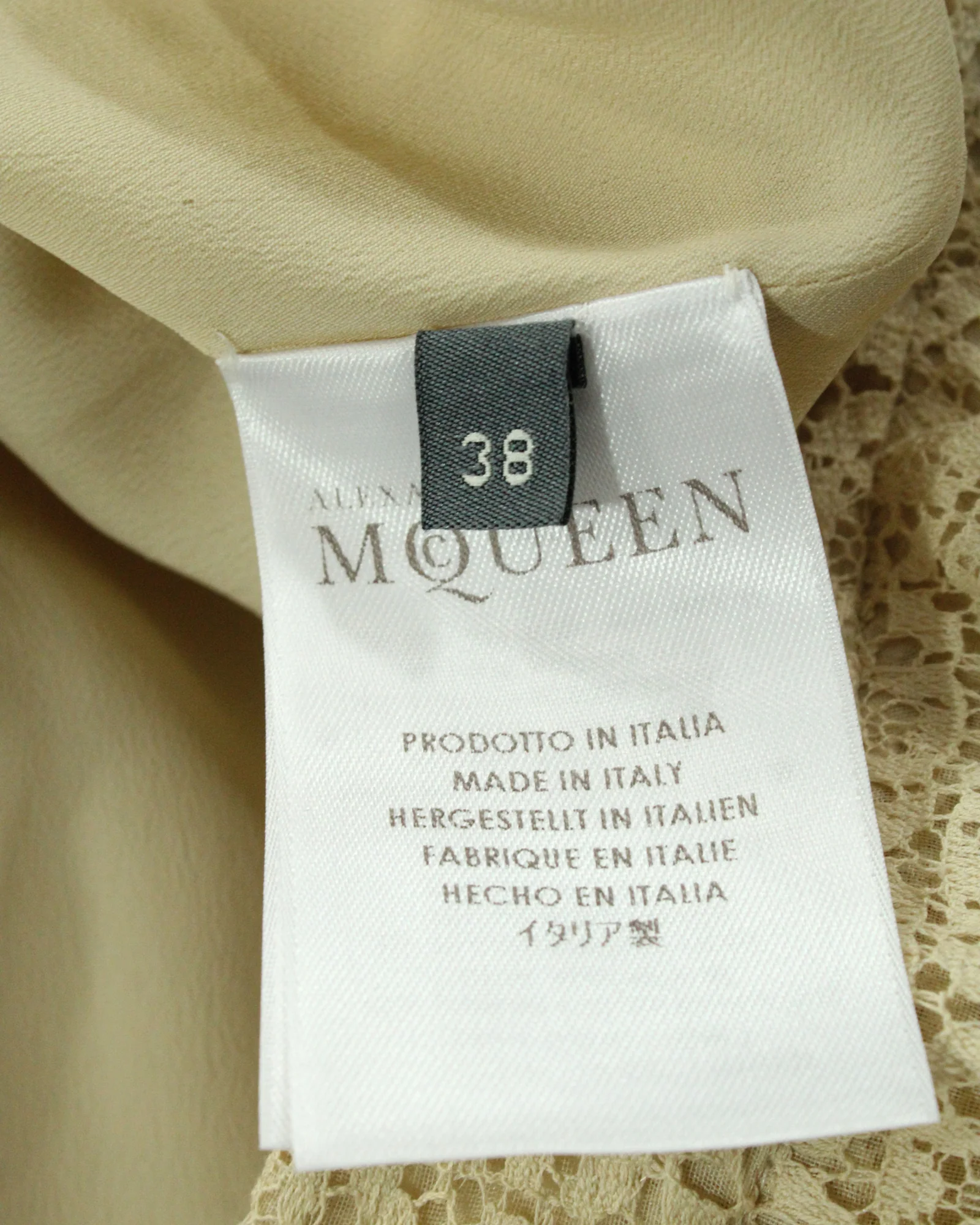 Women's Alexander McQueen Ruffled Lace Tiered Skirt in Cream Cotton - Image 5