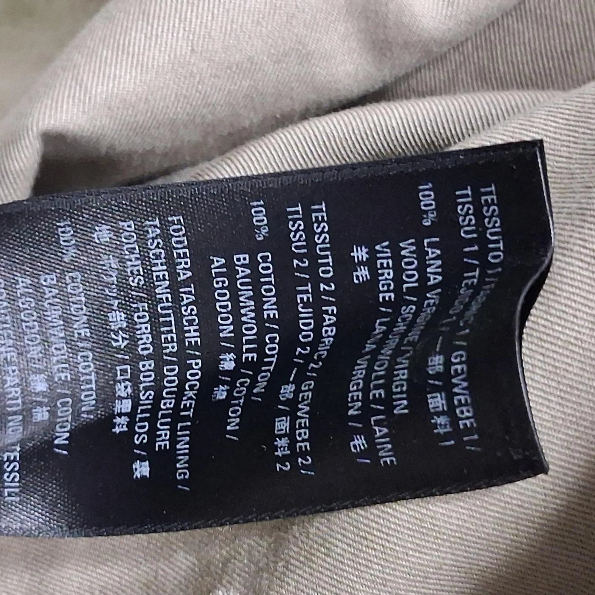 Men's Balenciaga Reversible Trench Coat in Beige Cotton - Image 5
