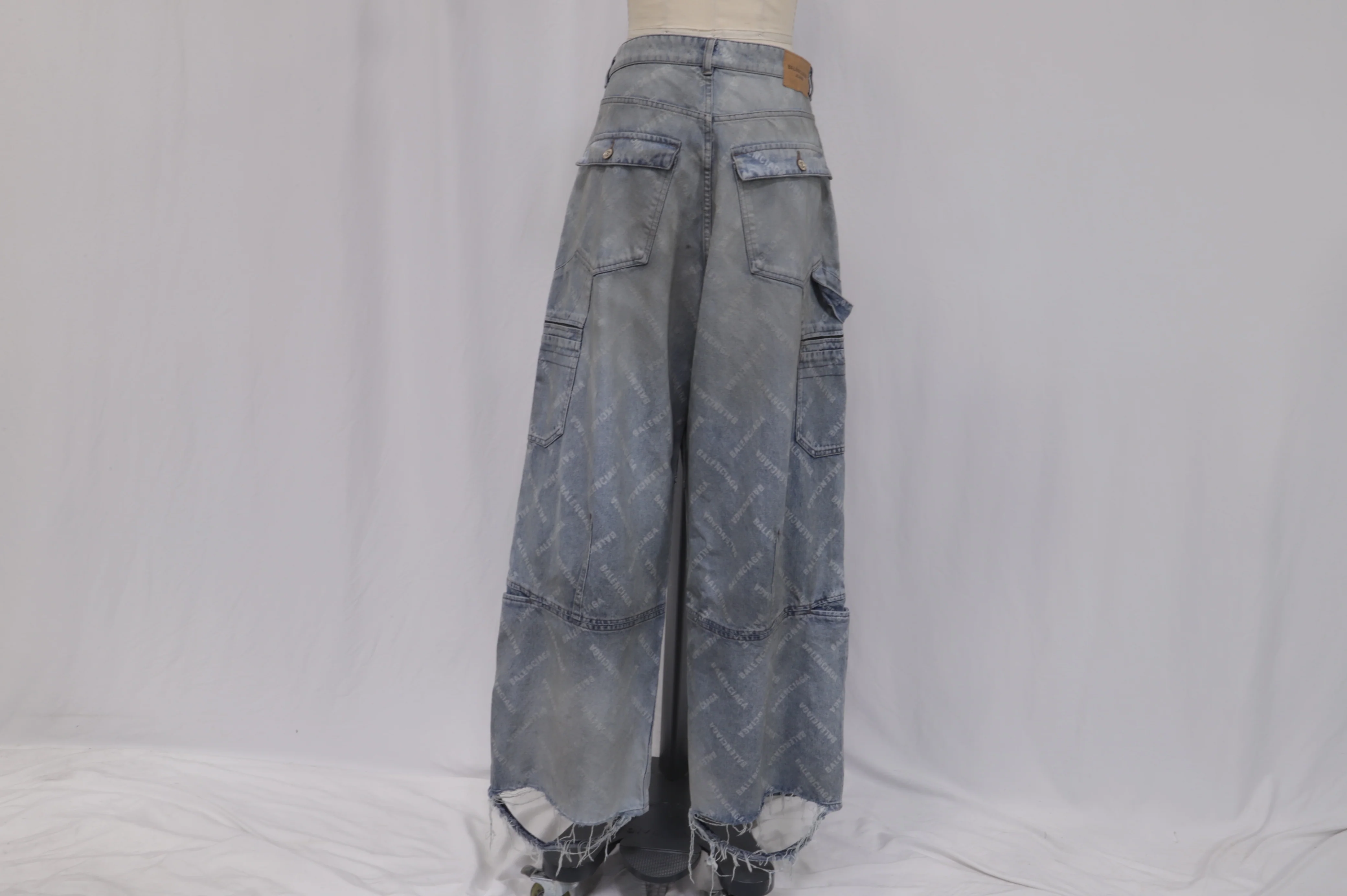 Women's Balenciaga Distressed All Over Brand Wide-Leg Jeans in Blue Cotton - Image 9