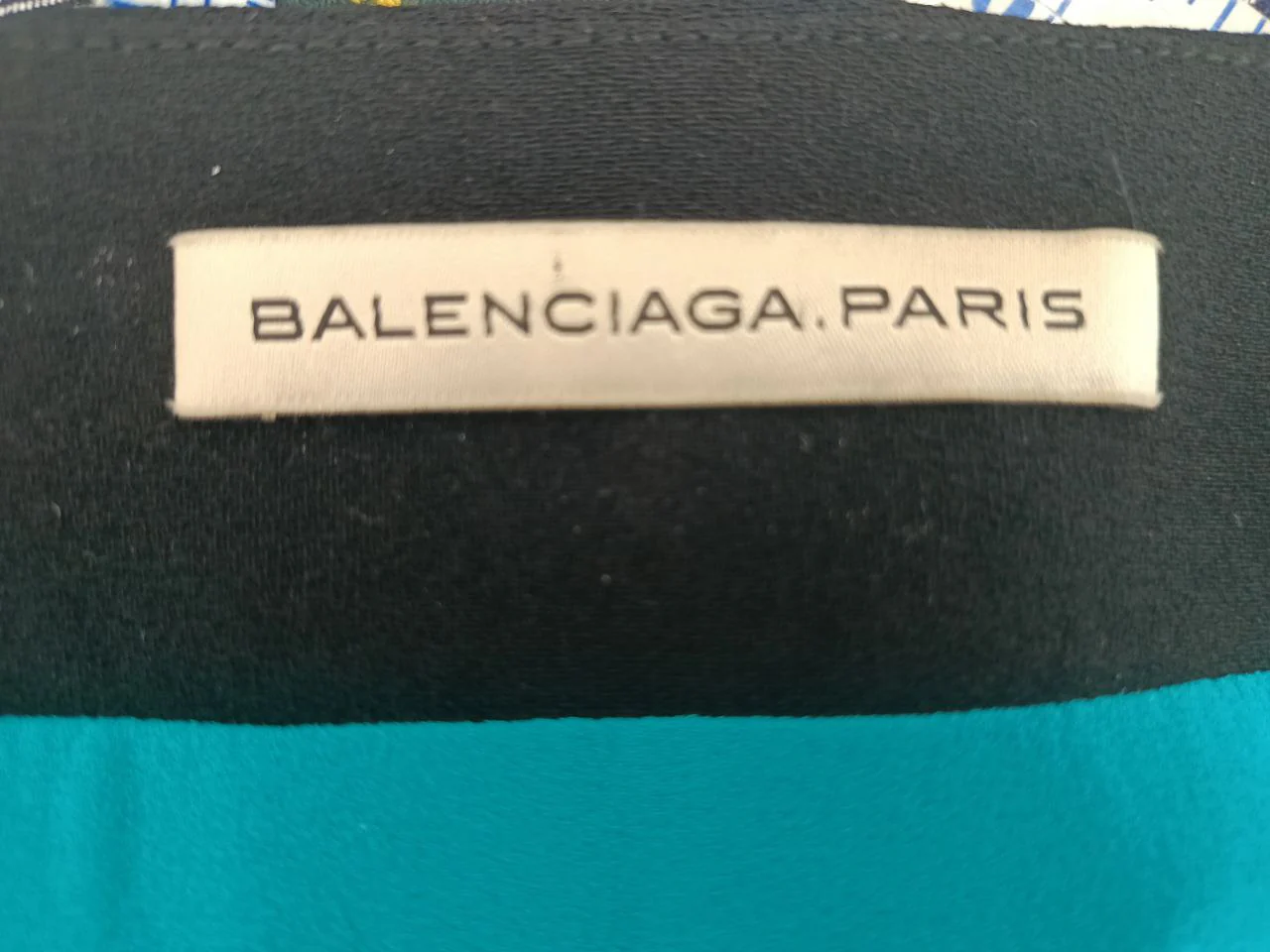 Women's Balenciaga Slit Detail Mini Skirt in Black Viscose - Image 8