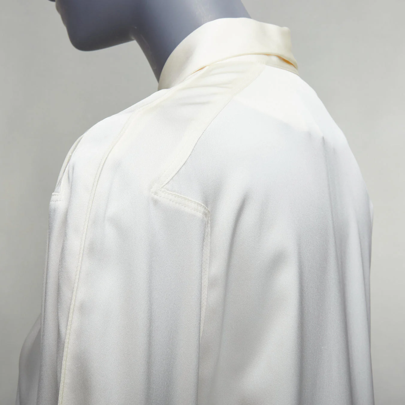 Women's Bottega Veneta Silk Ruched Raglan Sleeves Shirt - Image 8