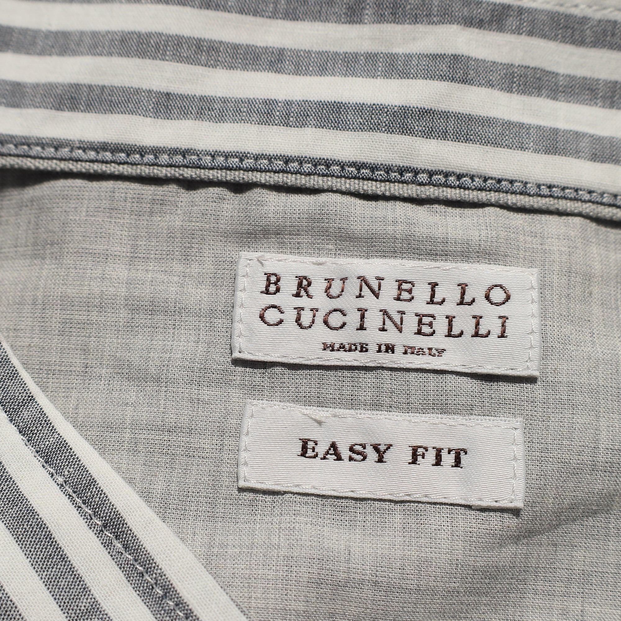 Men's Brunello Cucinelli Easy Fit Button-Down Shirt in Grey and White Linen - Image 4