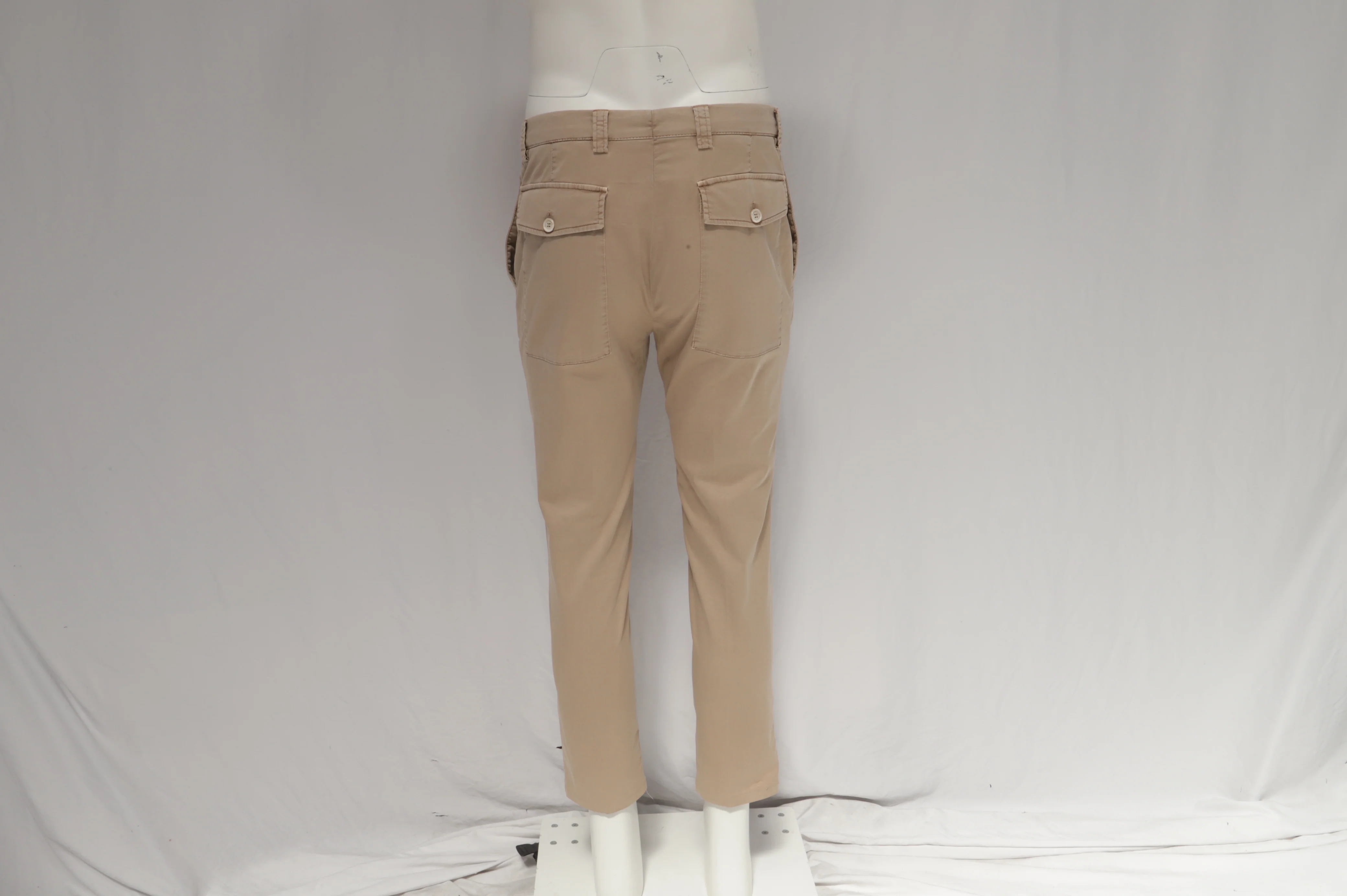 Men's Brunello Cucinelli Low-Rise Slim-Fit Jeans in Beige Cotton - Image 8