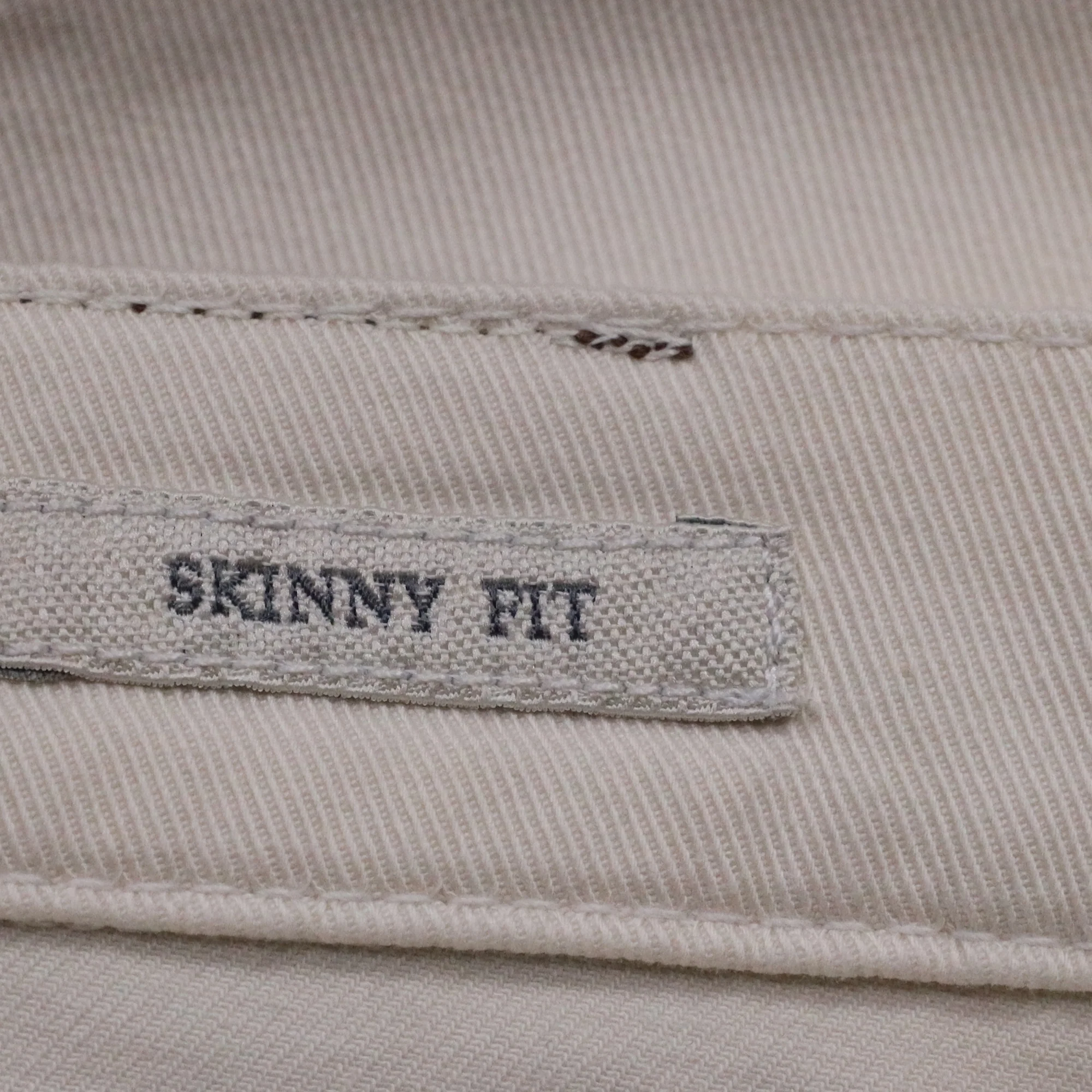 Men's Brunello Cucinelli Skinny Fit Trousers in Cream Cotton - Image 4