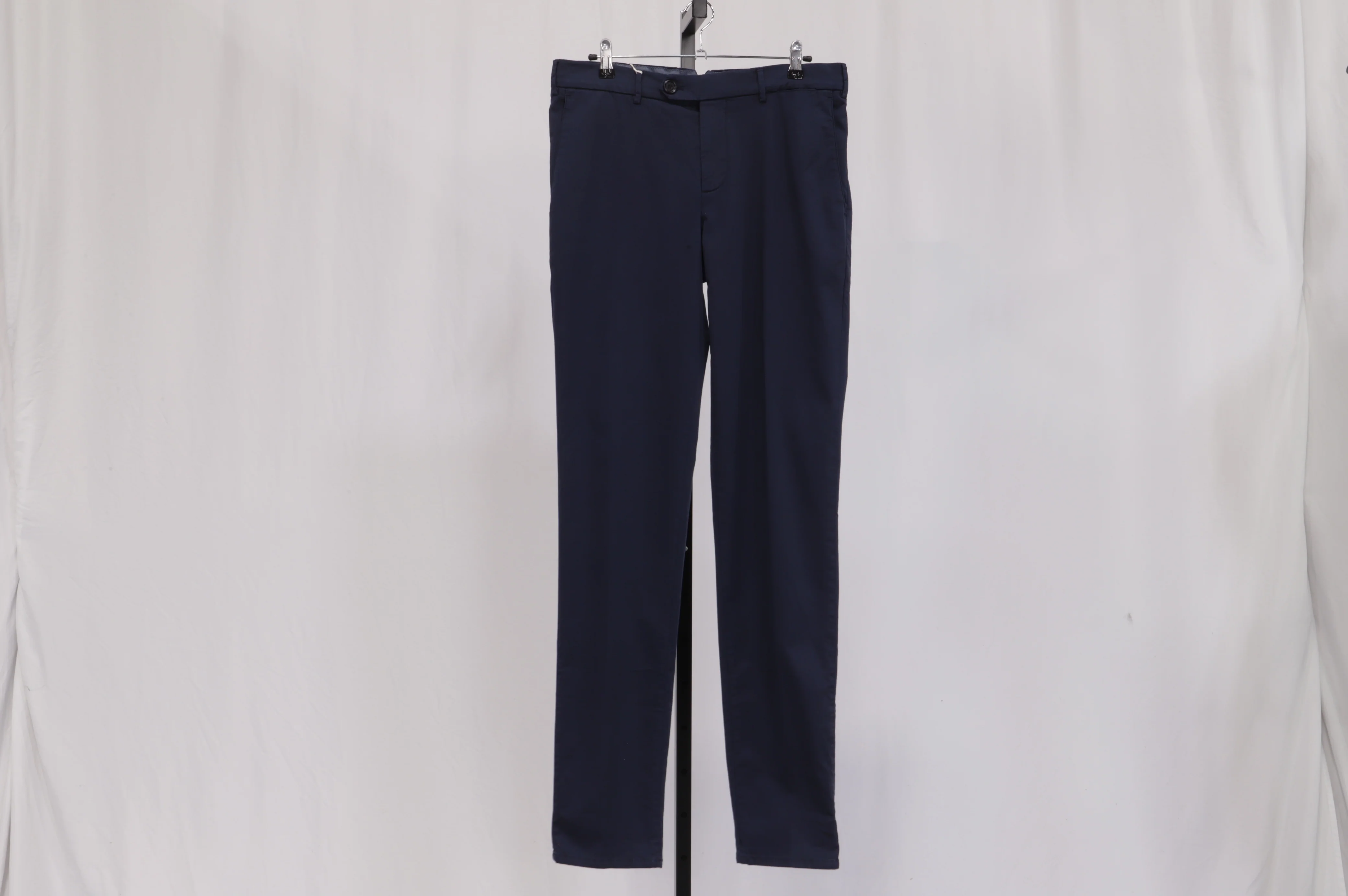 Men's Brunello Cucinelli Straight-Leg Trousers in Navy Blue Cotton - Image 6
