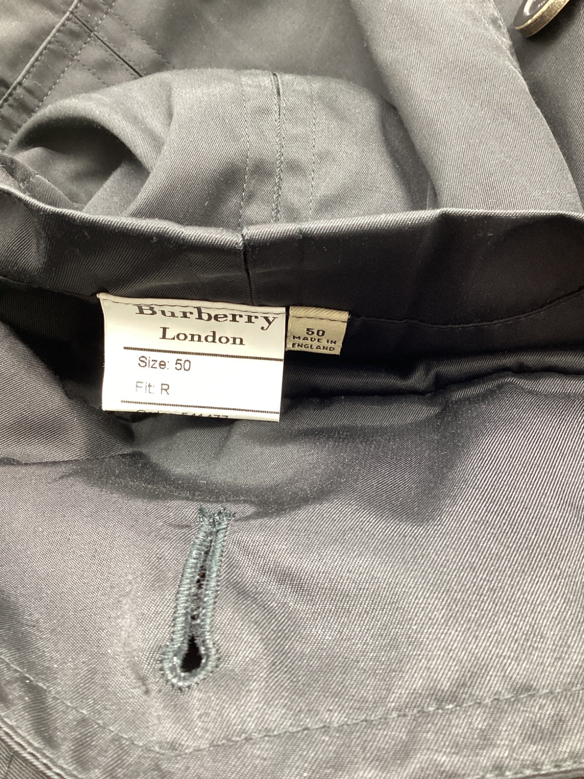 Men's Burberry Heritage Kensington Belted Trench Coat in Black Polyamide - Image 4