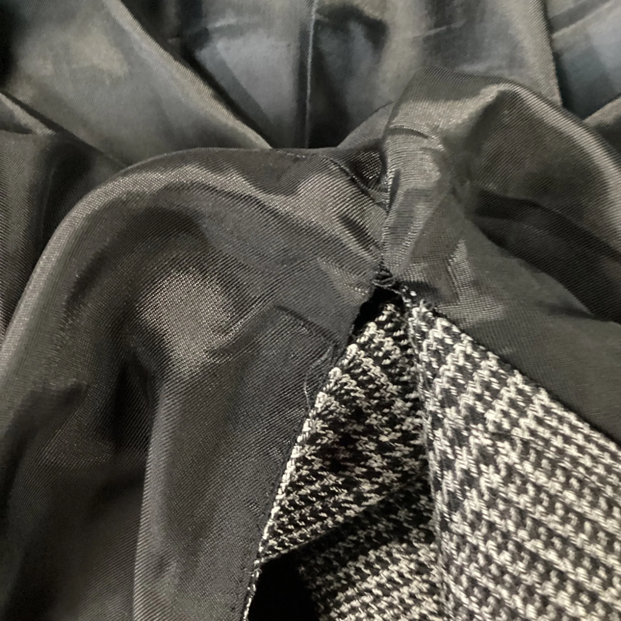 Men's Celine Houndstooth Blazer in Grey Wool - Image 7