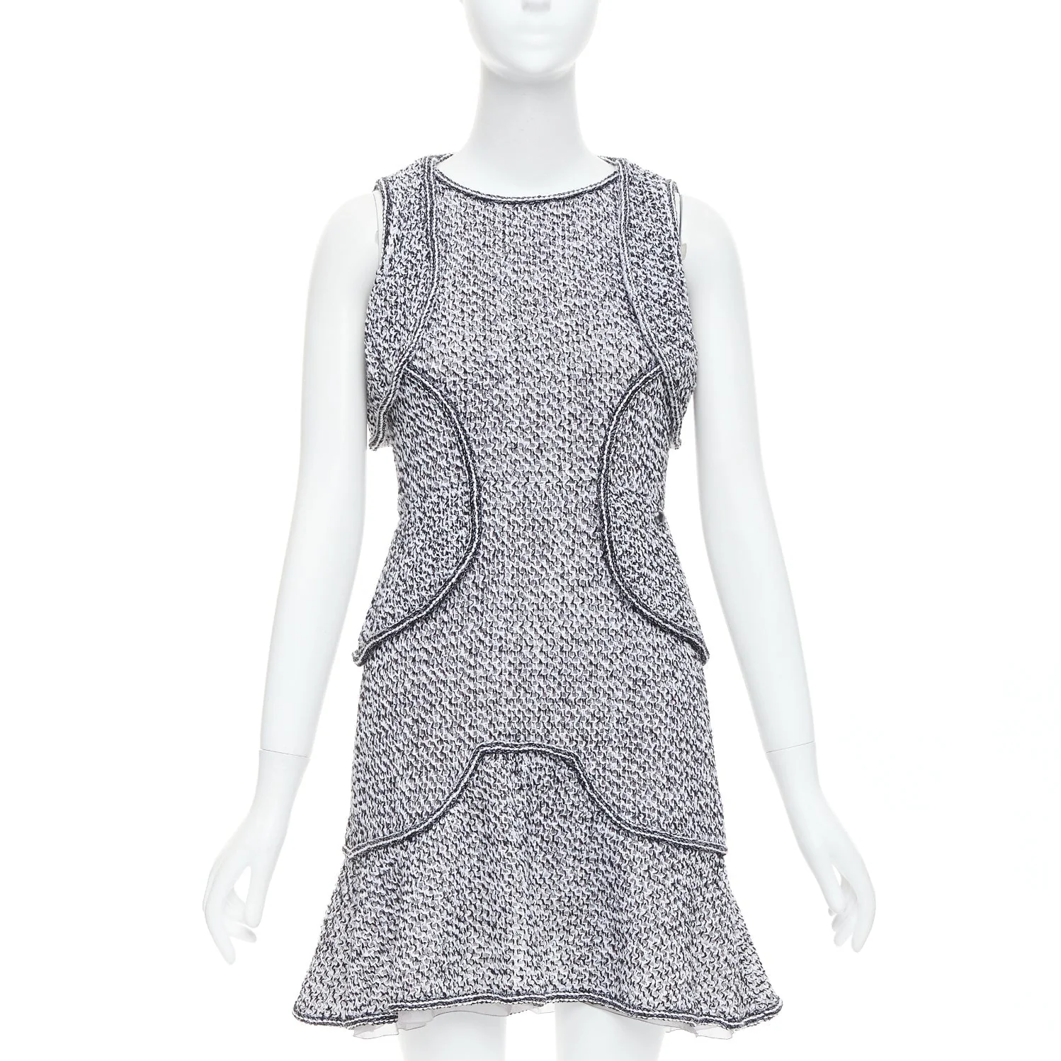 Women's Chanel cotton tweed CC button ruffle dress - Image 7