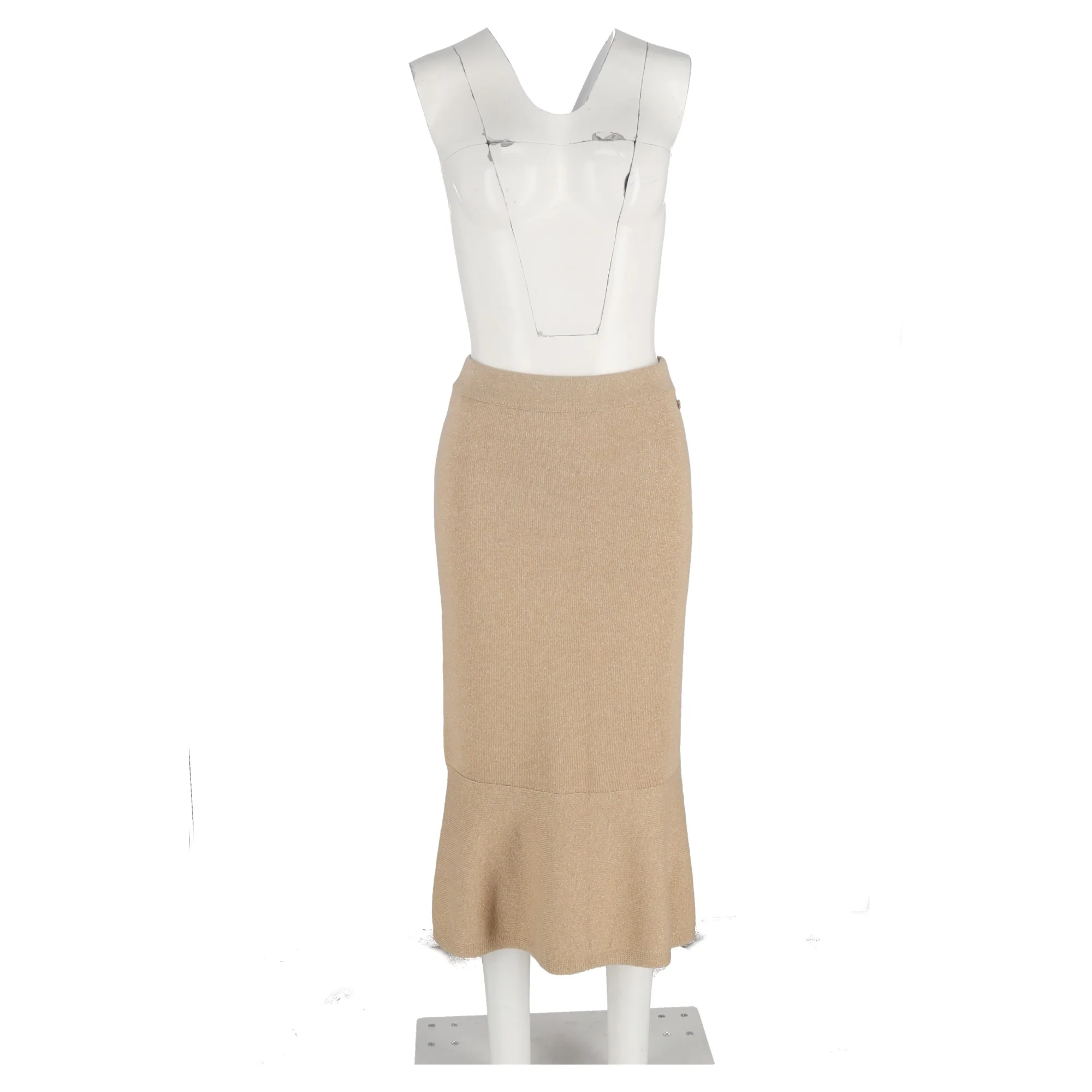 Women's Chanel Flared Midi Skirt in Gold Cashmere - Image 4
