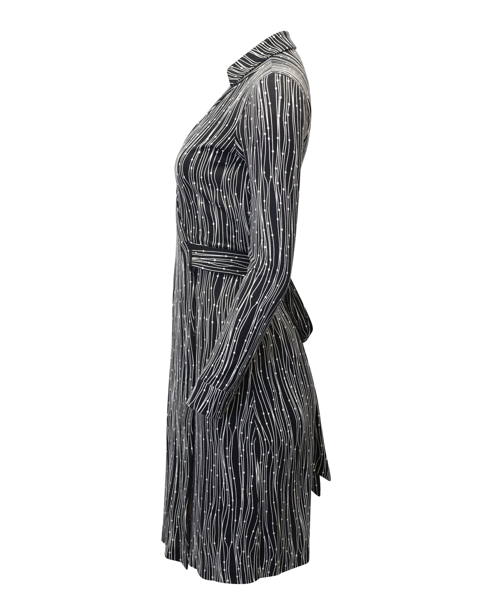 Women's Diane Von Furstenberg Printed V-Neck Wrap Dress in Black Silk - Image 2