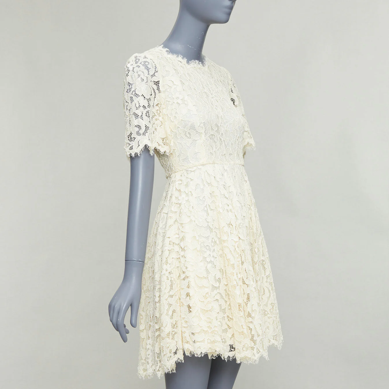 Women's Dolce & Gabbana cream lace silk dress - Image 9