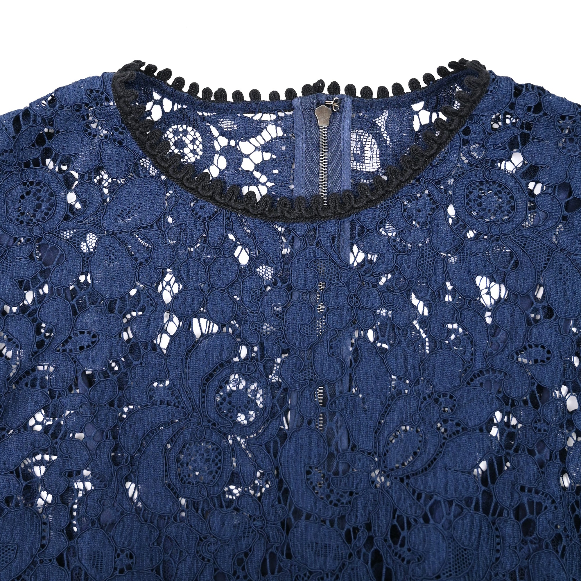Women's Dolce & Gabbana Lace Sleeveless Blouse in Navy Blue Cotton - Image 4