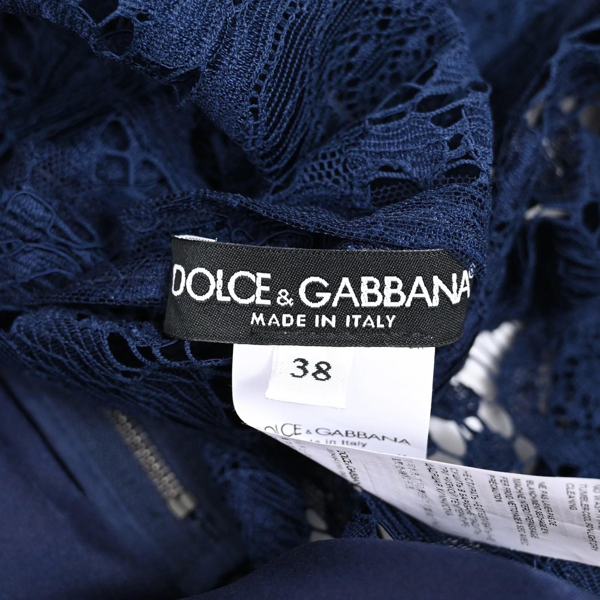 Women's Dolce & Gabbana Lace Sleeveless Blouse in Navy Blue Cotton - Image 5
