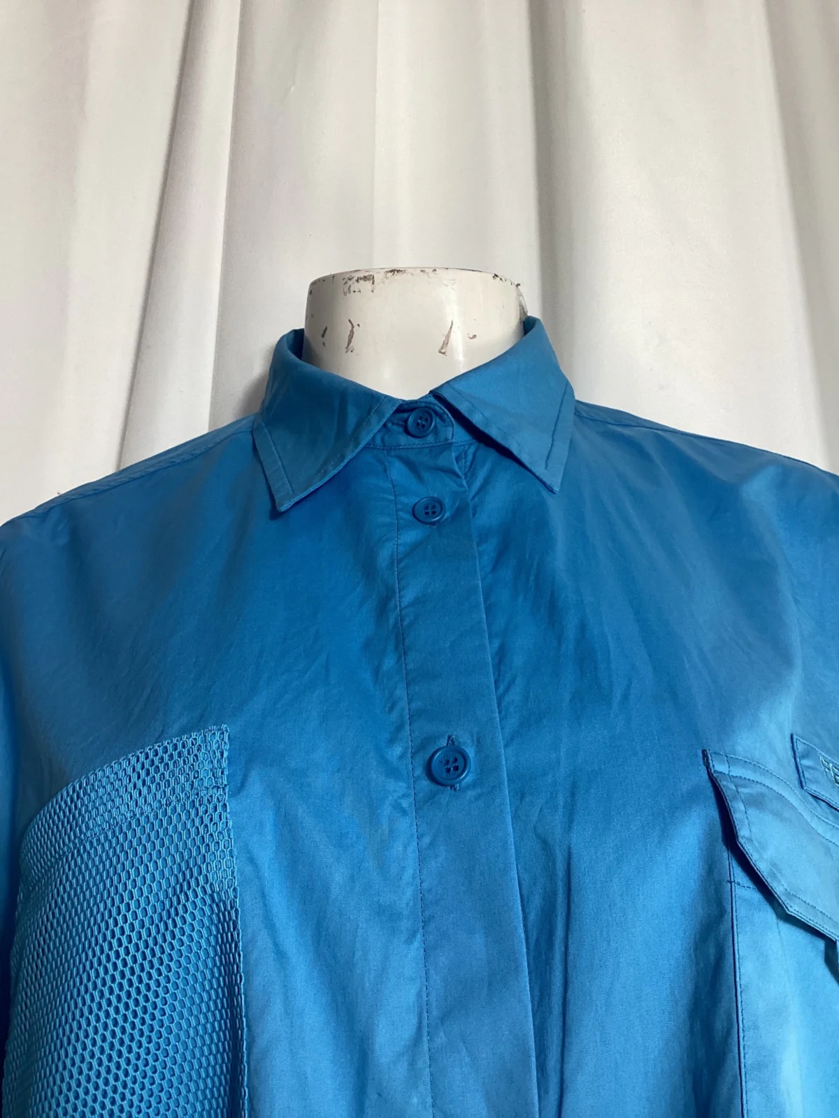 Women's Fendi Cropped Shirt with Pockets in Blue Cotton - Image 10