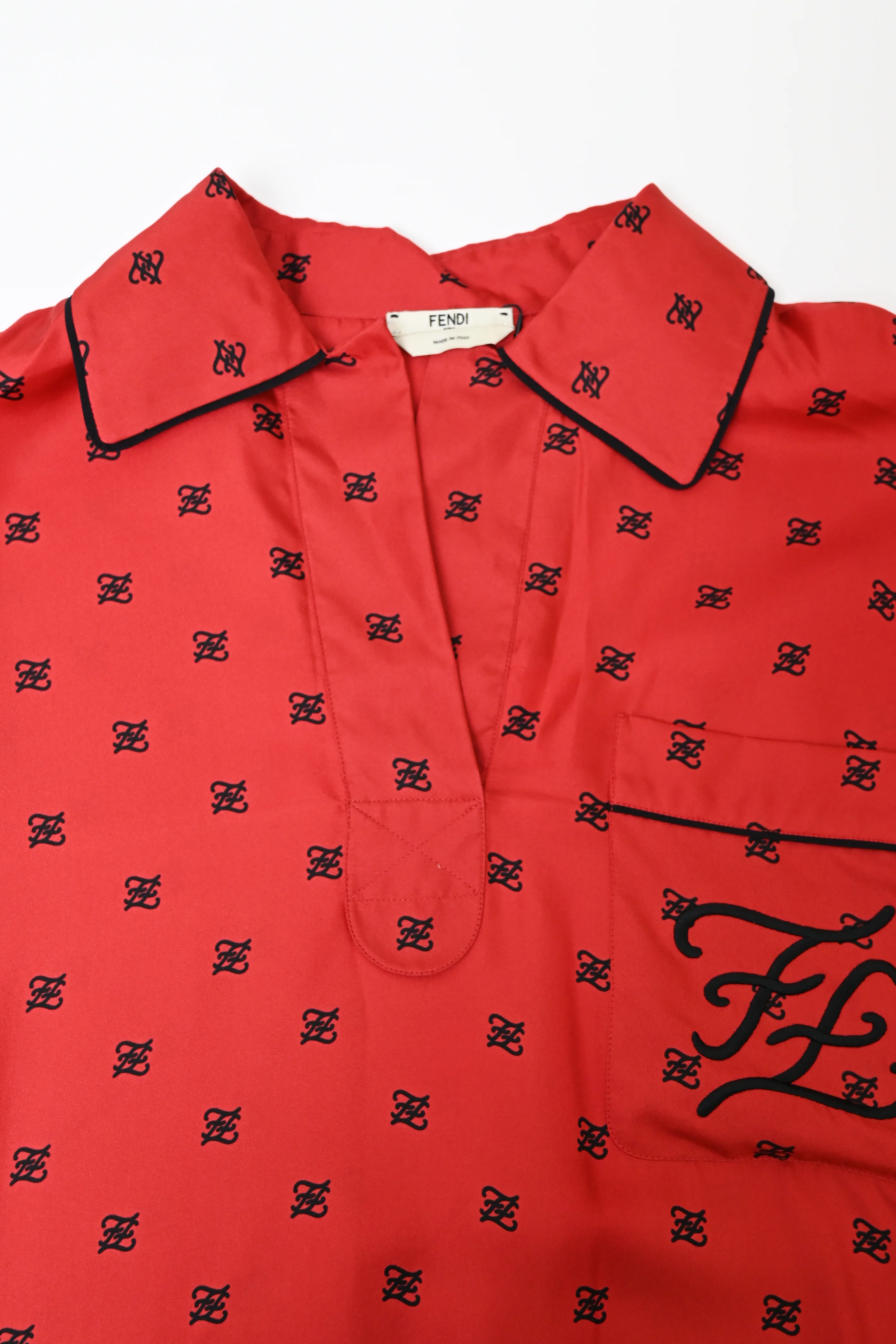 Women's Fendi Karligraphy Motif Print Shirt Dress In Red Silk - Image 8