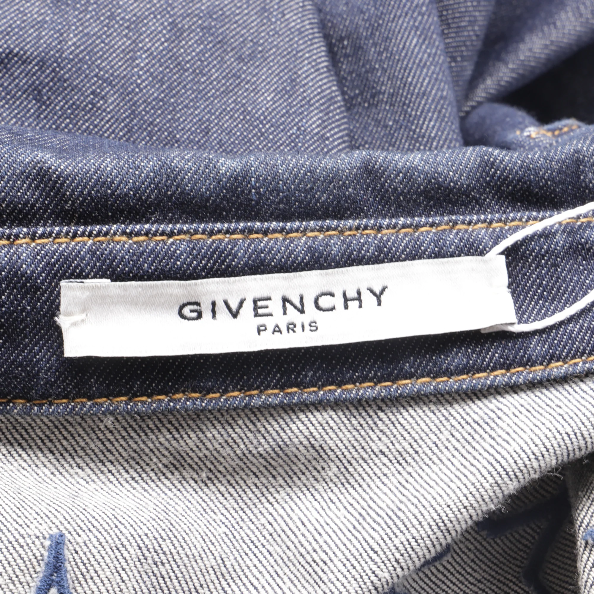 Men's Givenchy Star-Embroidered Button-Down Denim Shirt in Blue Cotton - Image 5