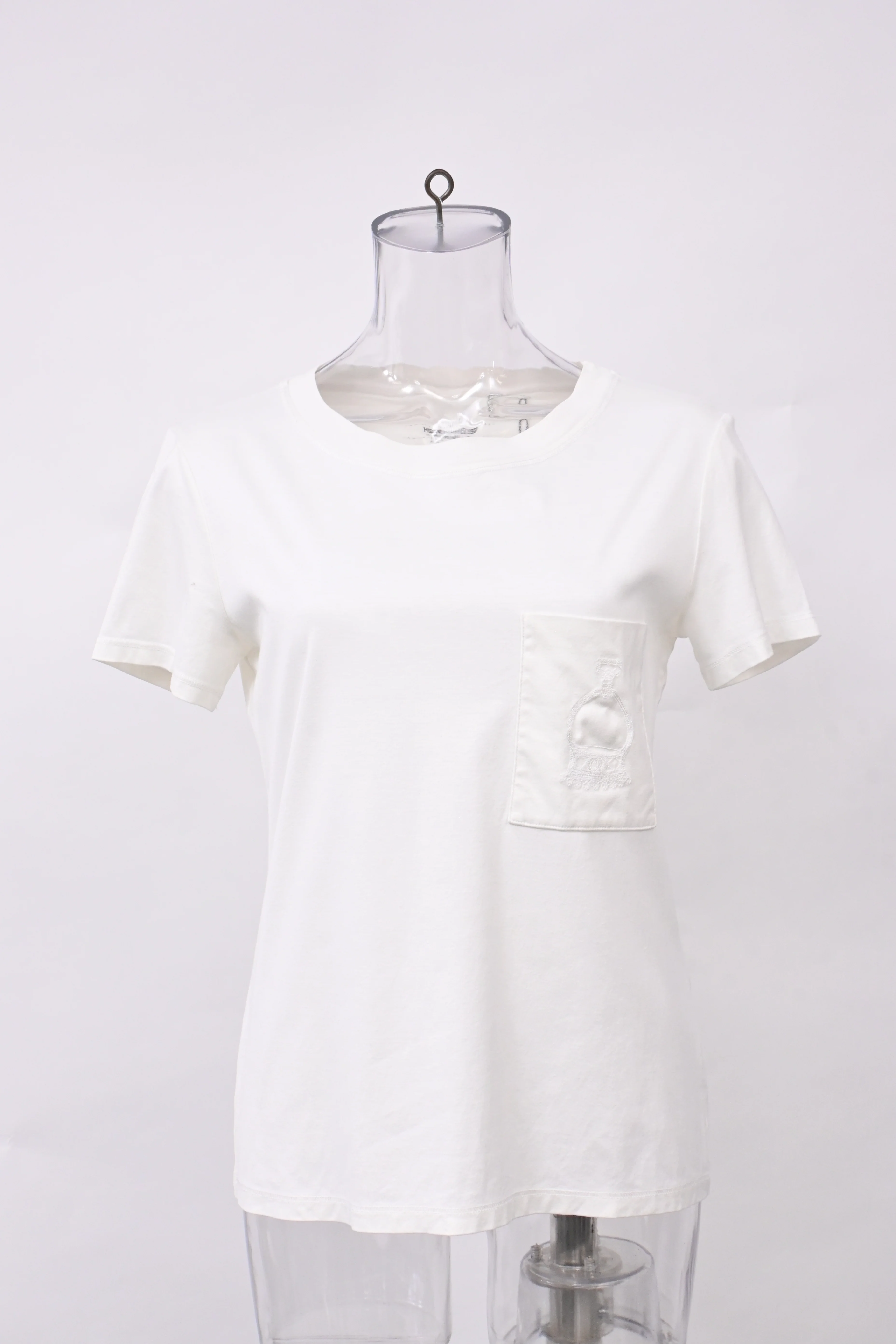 Women's Hermès Embroidered Pocket T-shirt in White Cotton - Image 6