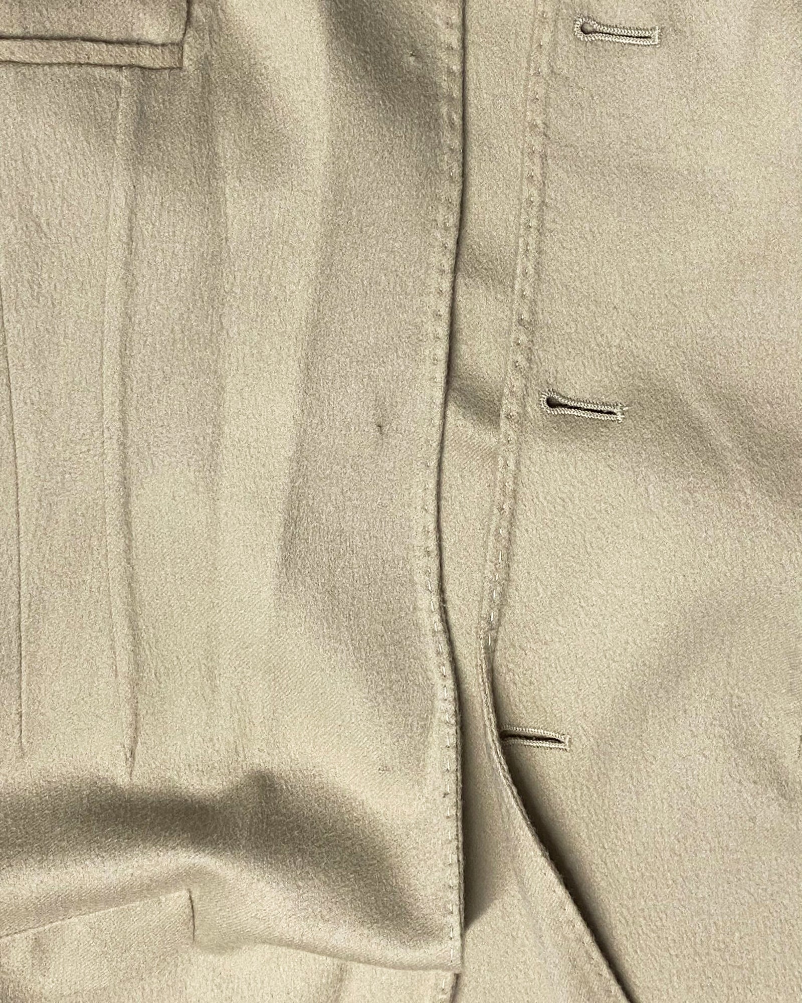 Women's Loro Piana Single Breasted Blazer in Beige Cashmere - Image 7
