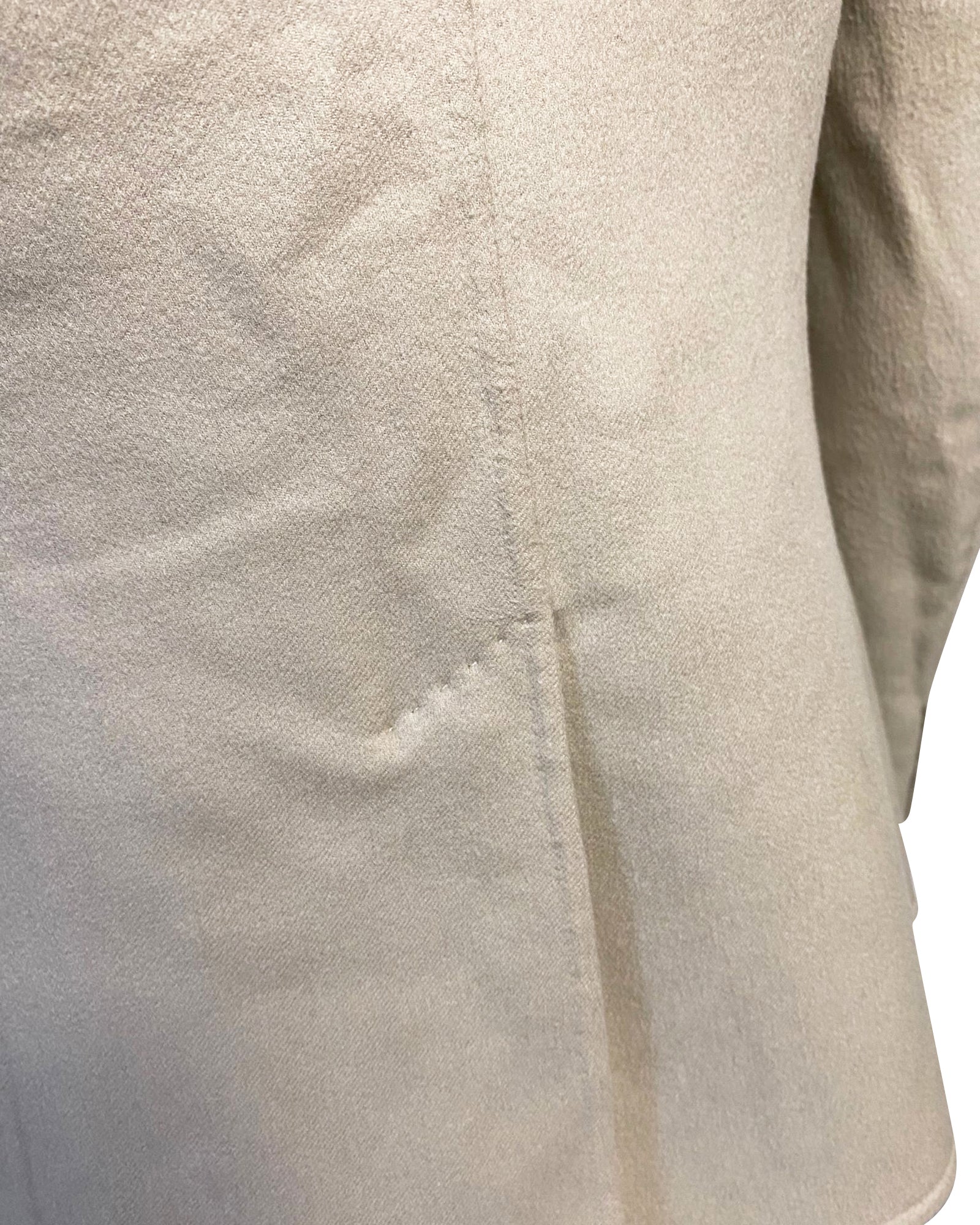 Women's Loro Piana Single Breasted Blazer in Beige Cashmere - Image 8