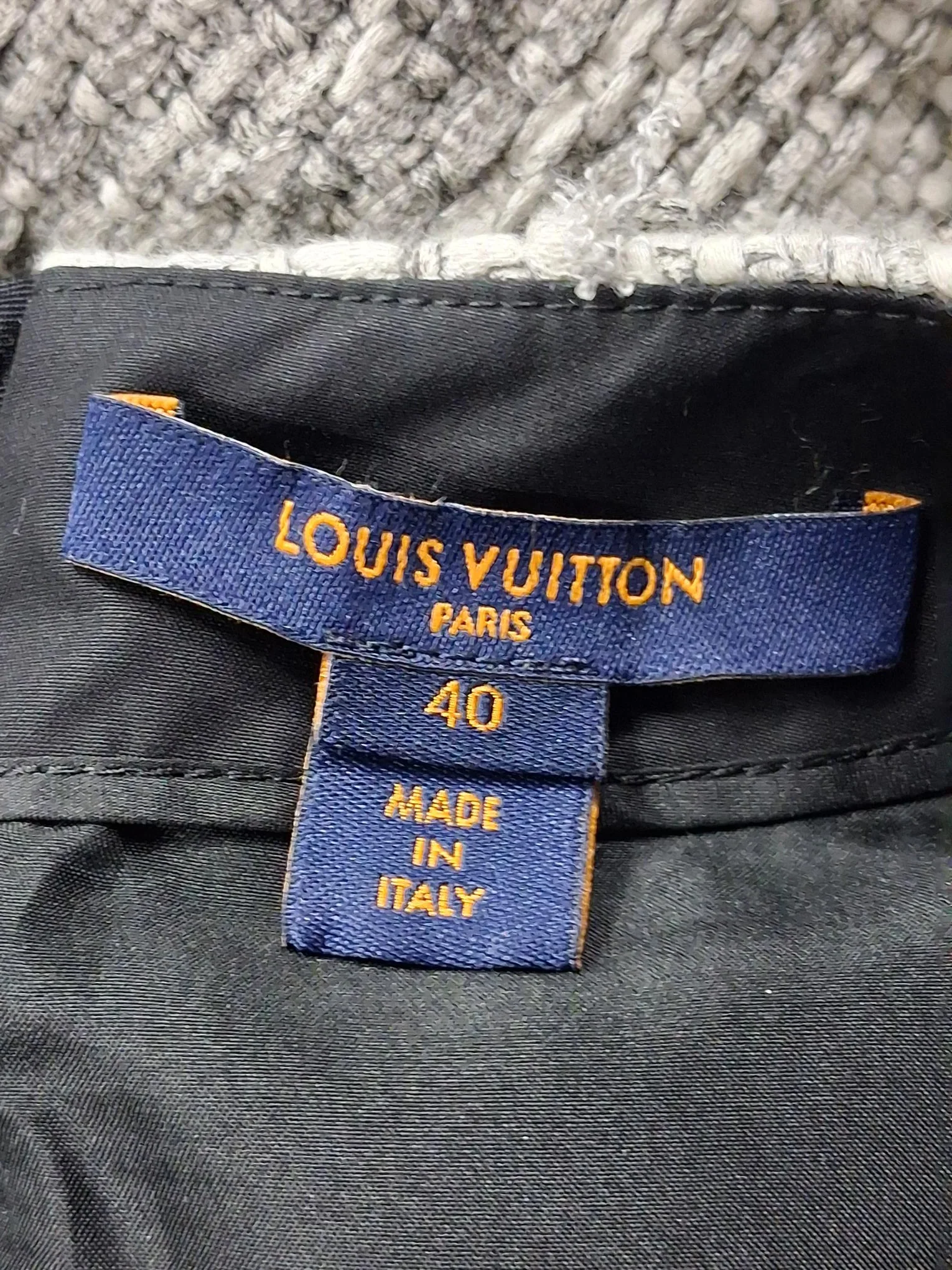 Women's  Louis Vuitton Tweed Crewneck Mini Dress in Grey Wool - Image 6