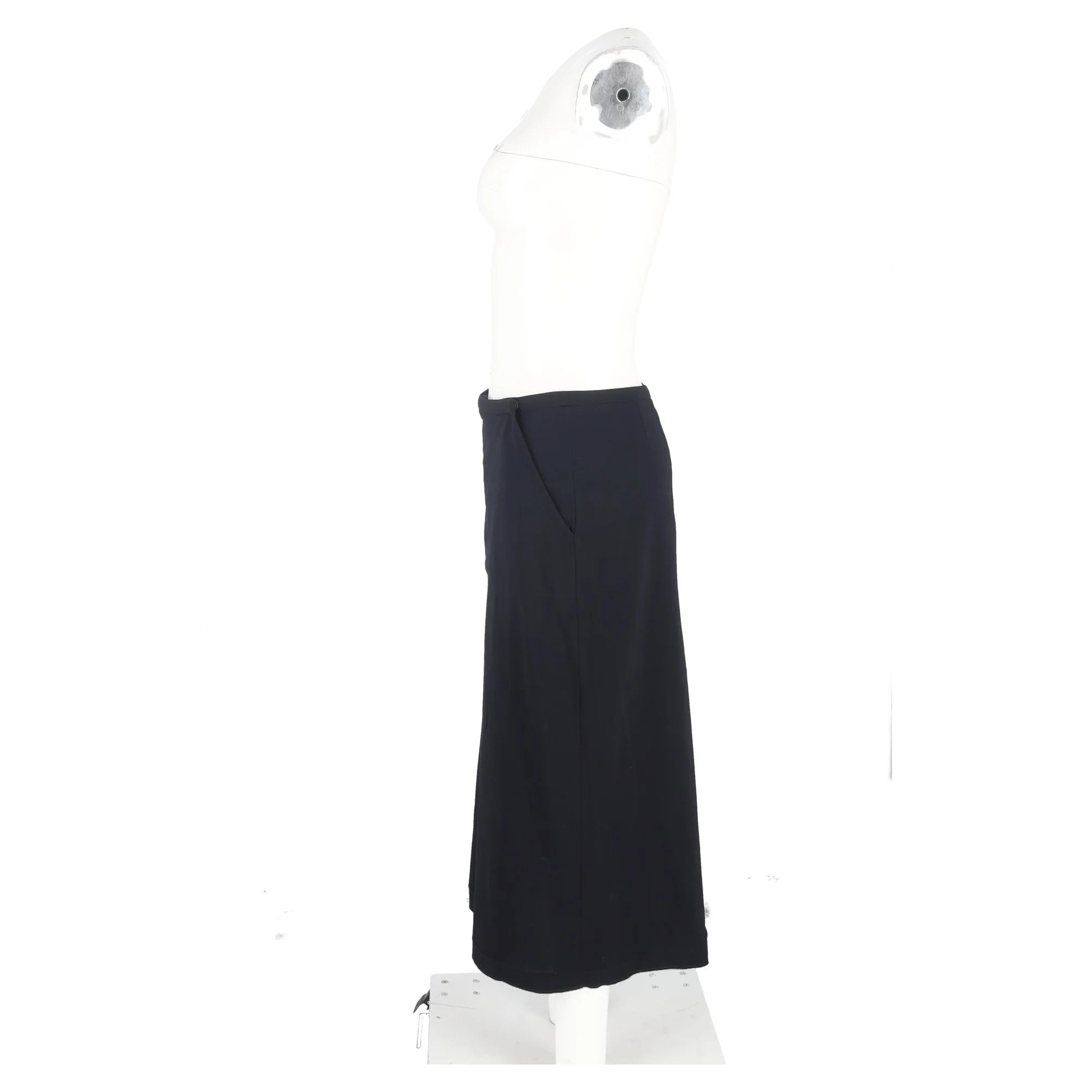 Women's Max Mara Back Slit Midi Straight Skirt in Black Wool - Image 5