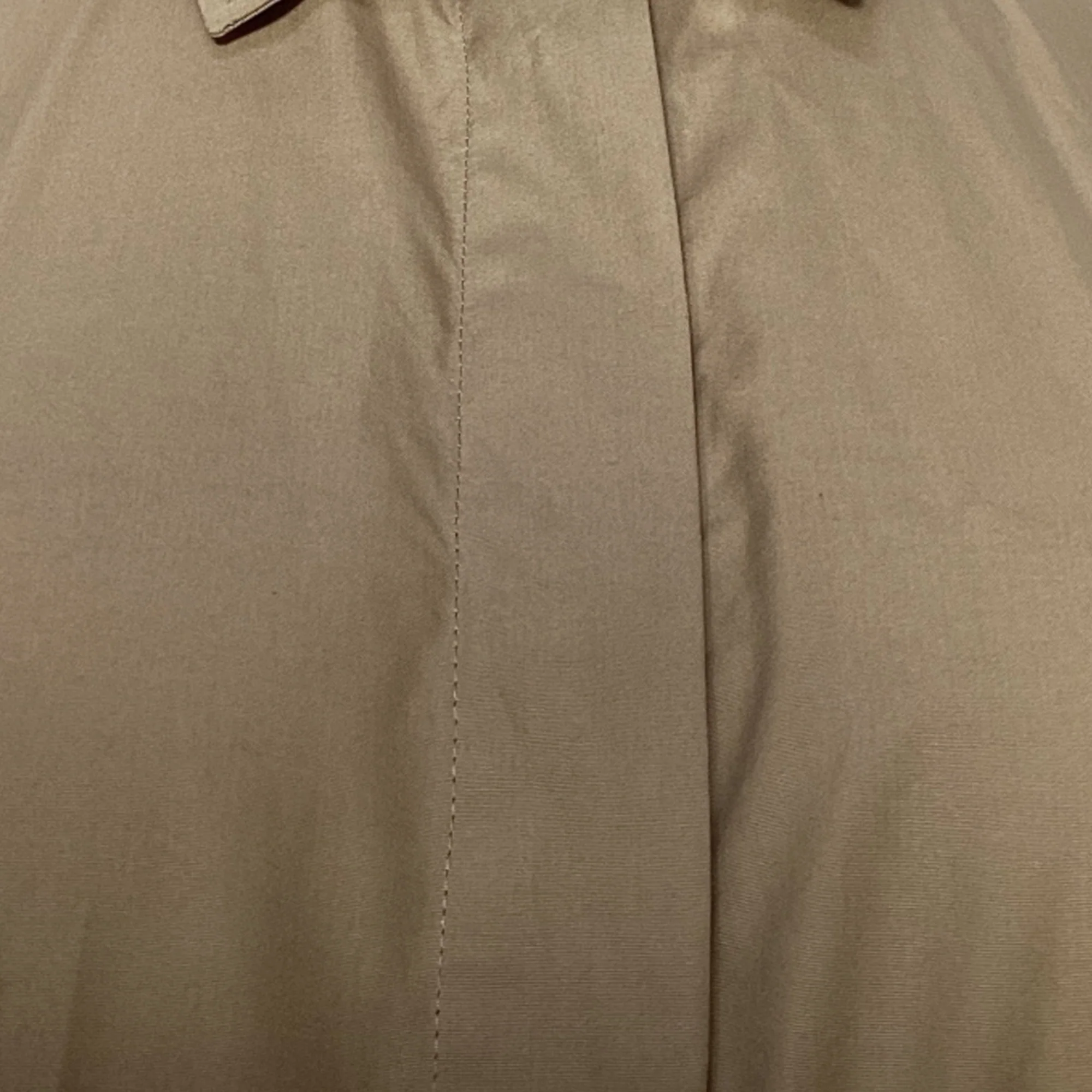 Women's Max Mara Cuneo Belted Shirt in Beige Cotton - Image 4