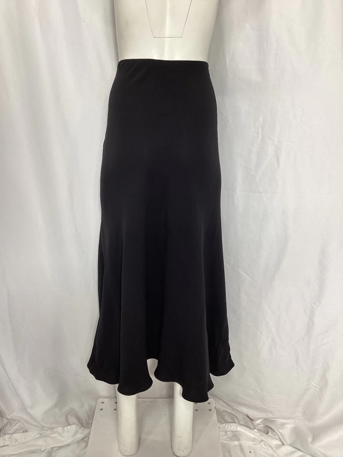 Women's The Row Midi Flared Skirt in Black Viscose - Image 7
