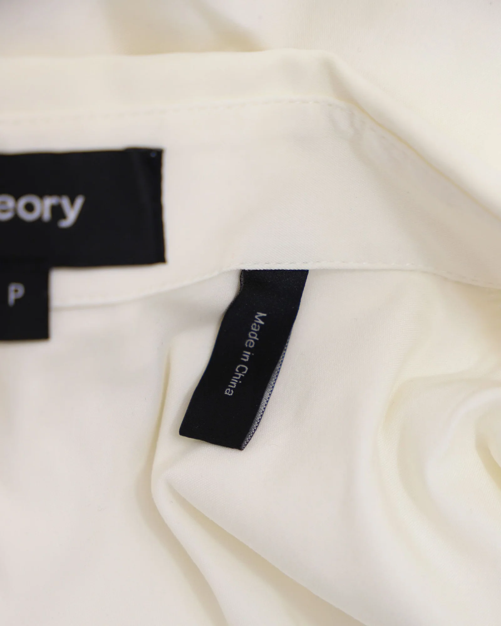 Women's Theory Button Down Shirt in White Cotton - Image 5
