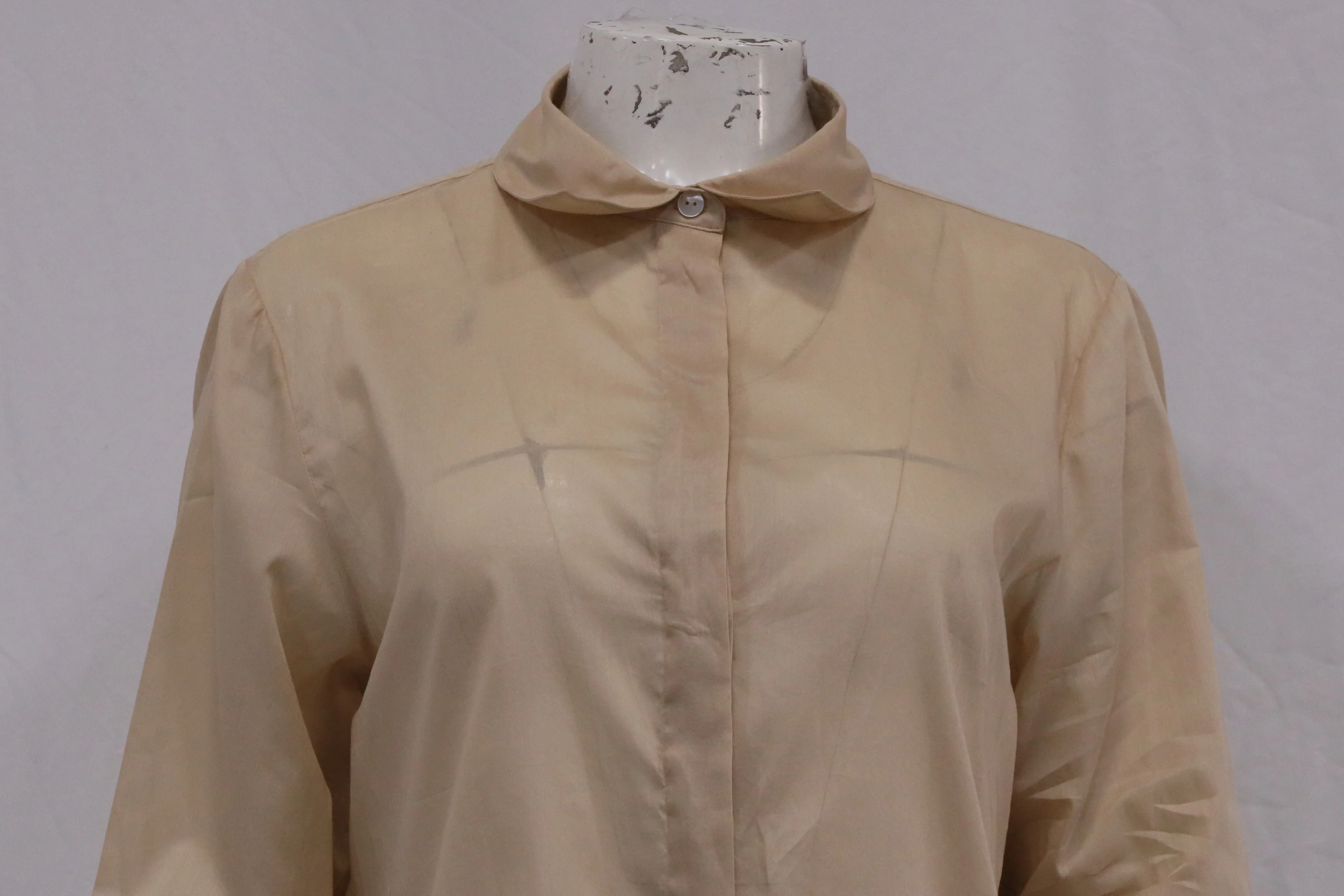 Women's Theory Hidden-Buttoned Shirt in Beige Cotton - Image 9
