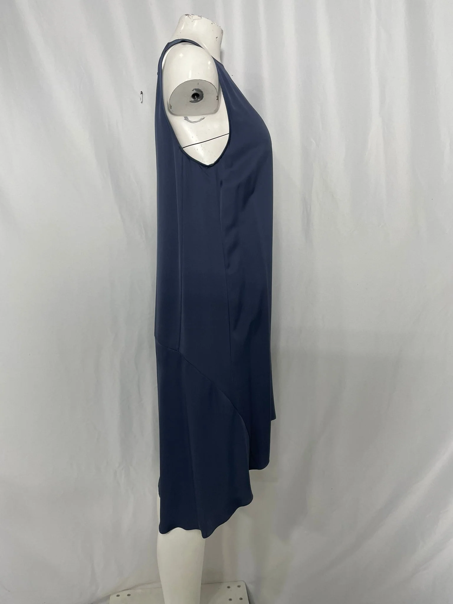 Women's Theory Long Back Sleeveless Midi Dress in Navy Blue Silk - Image 9