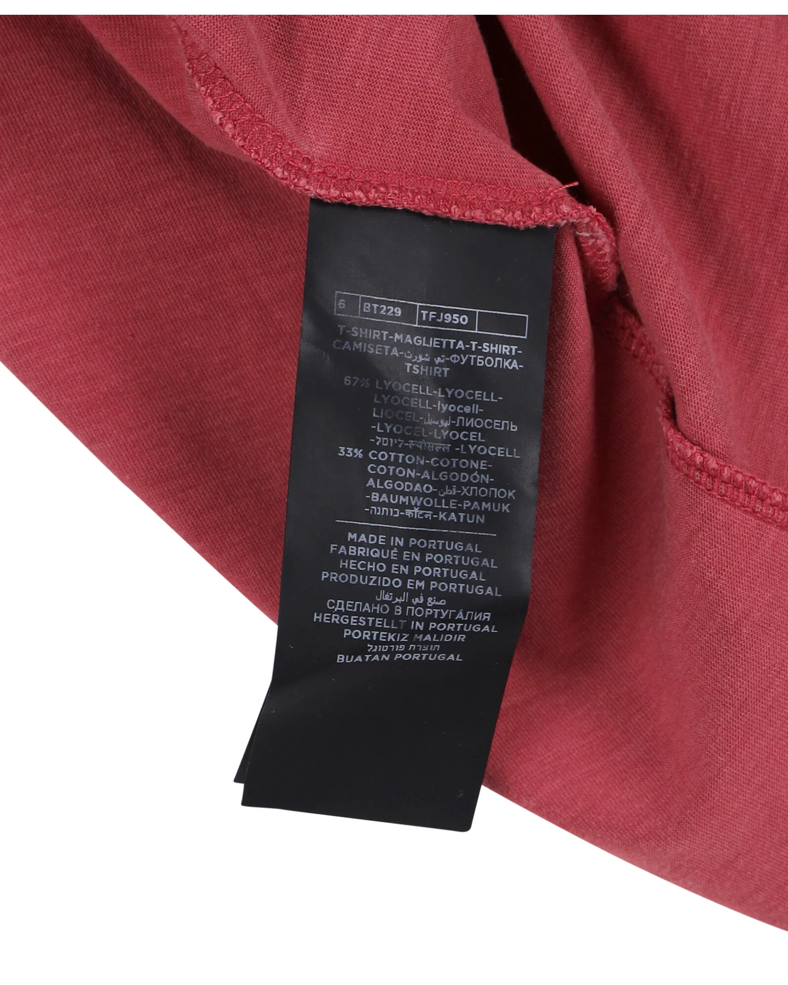 Men's Tom Ford Round Neck T-shirt in Red Lyocell - Image 6