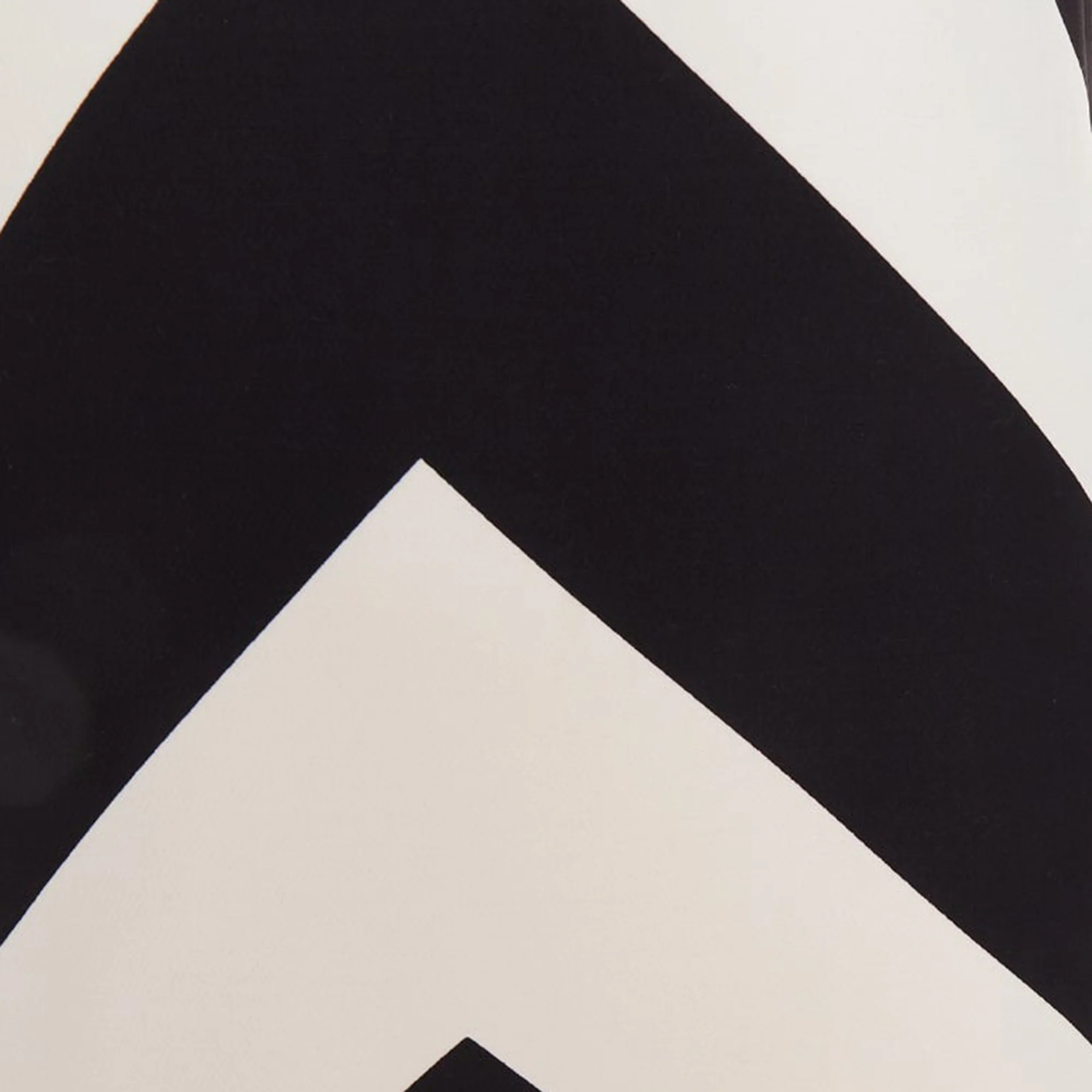 Women's Valentino 2023 Crepe Couture Chevron Dress - Image 7