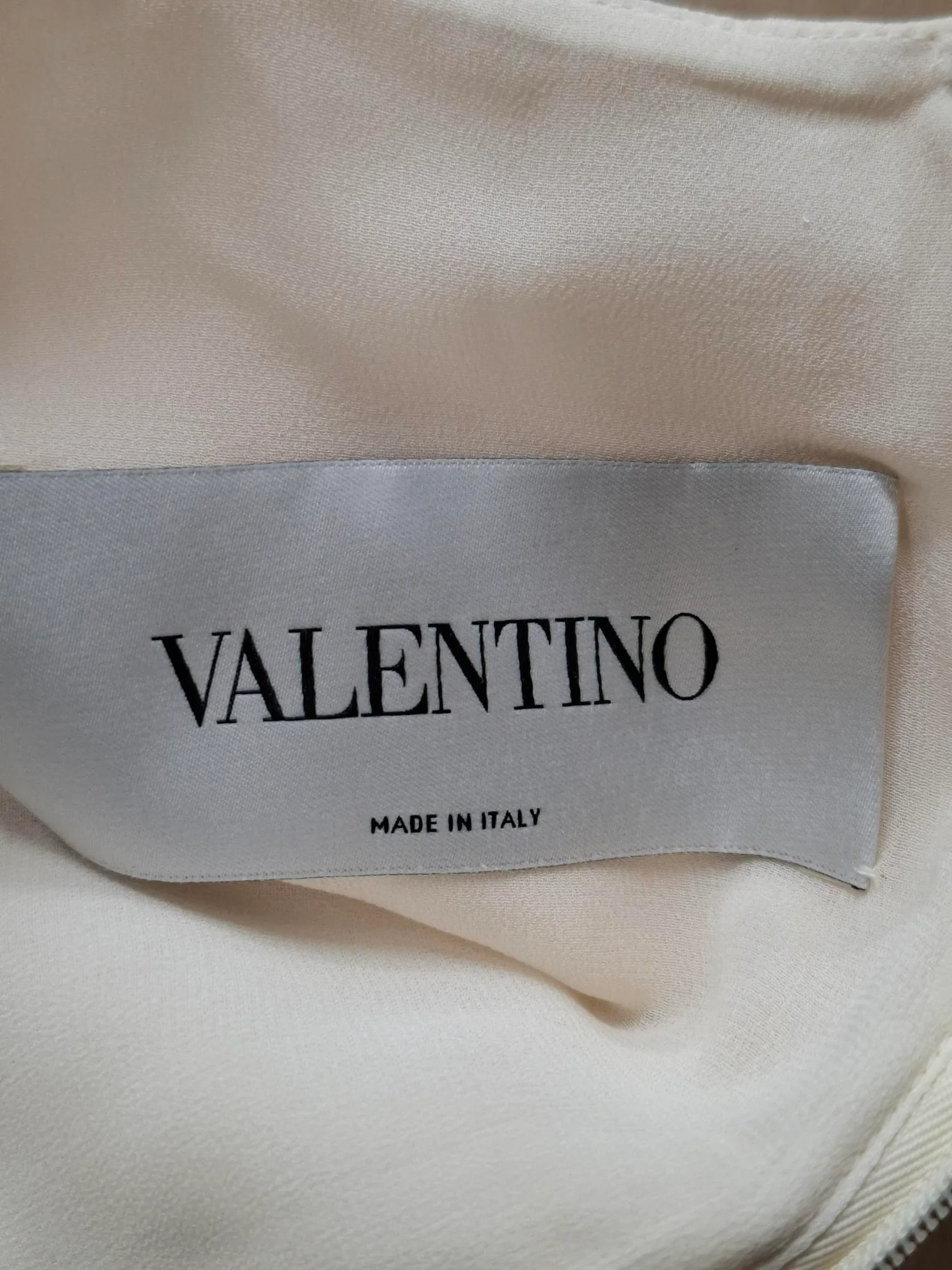 Women's Valentino Garavani Guipure Lace-Paneled Midi Dress in Cream Silk - Image 6