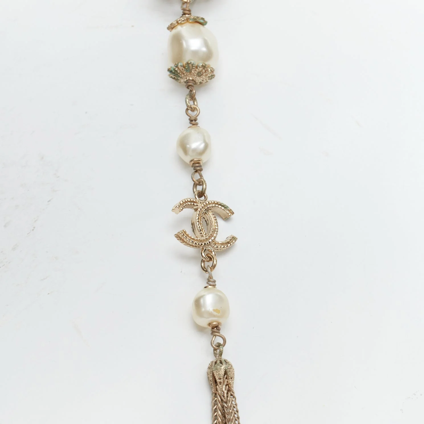 Chanel pearl CC globe necklace - Image 10
