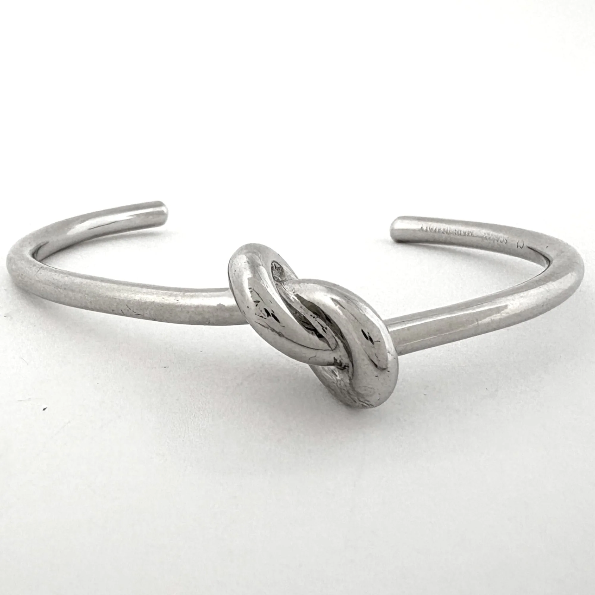 Knot Extra Thin Bracelet Metal - Image 2