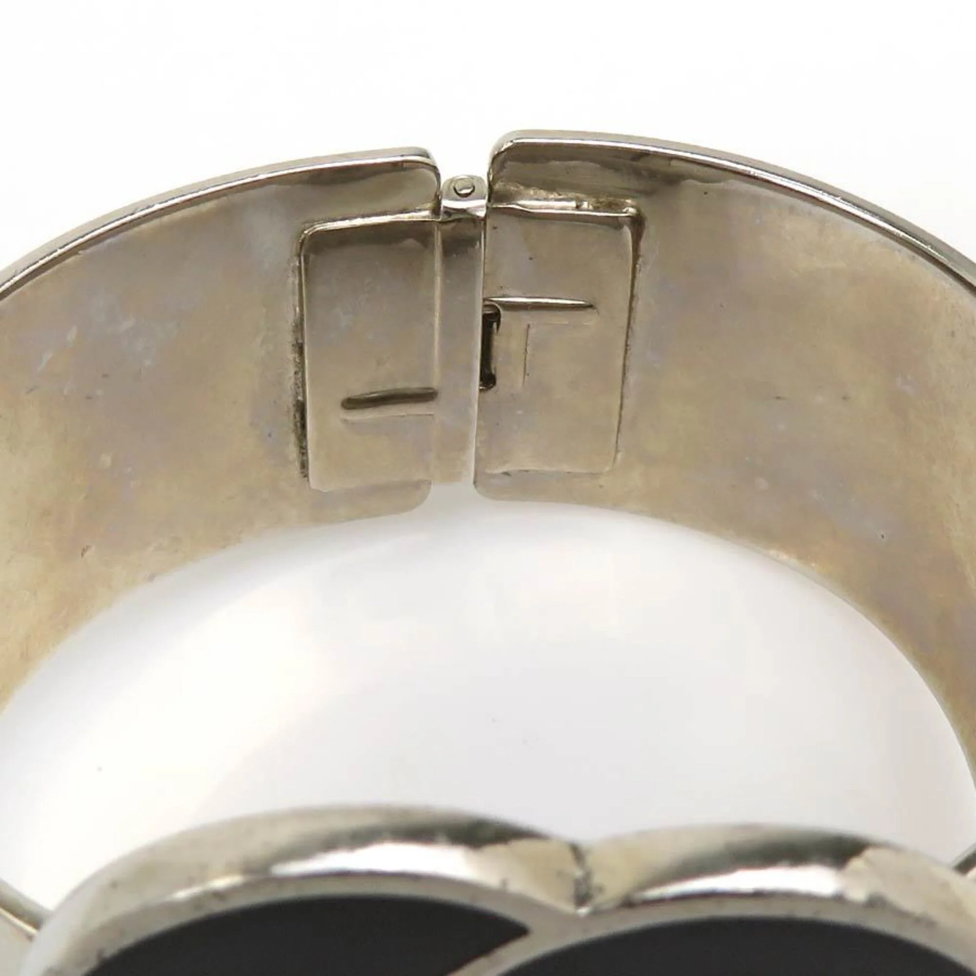 Camellia Bracelet Enamel and Metal - Image 6