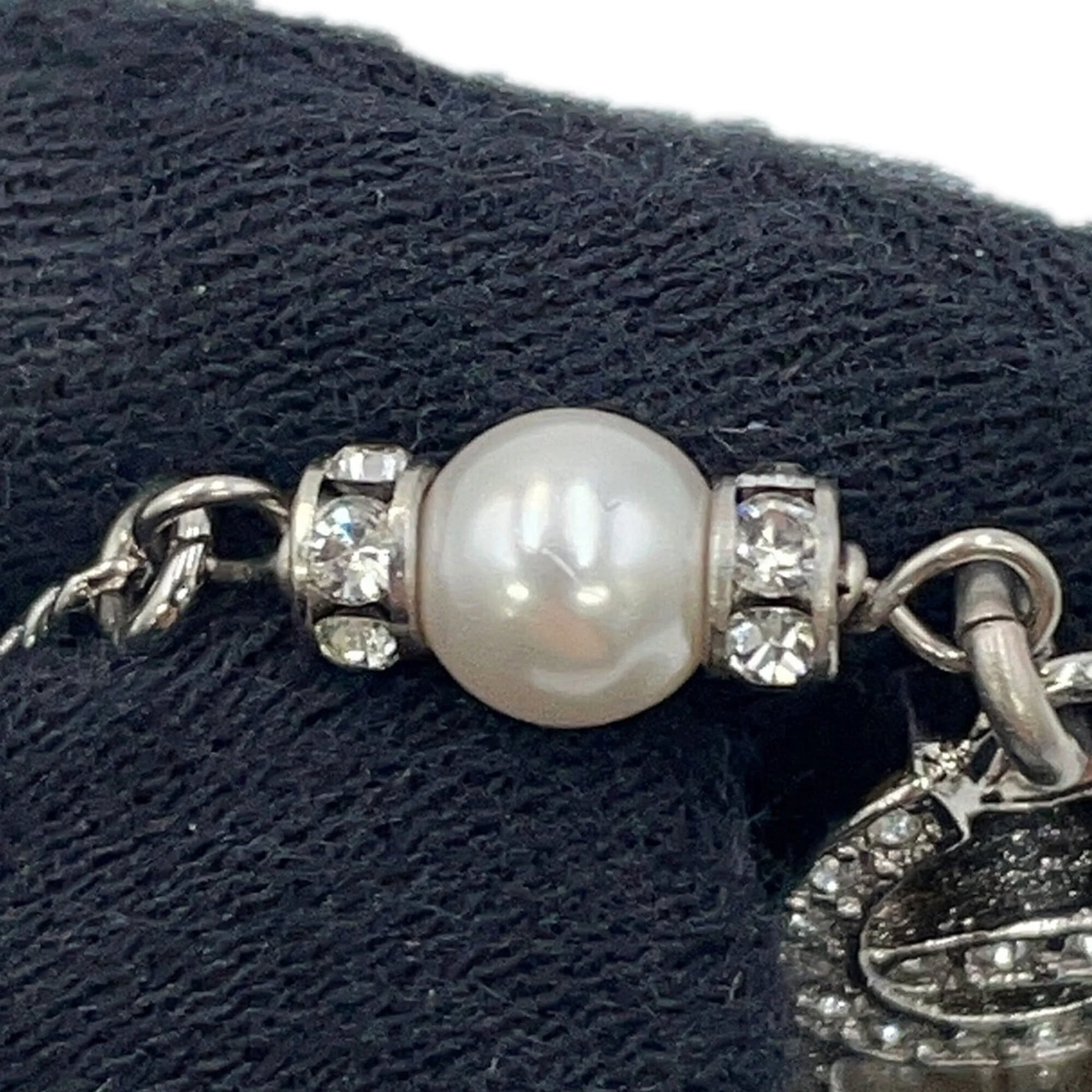 CC Logo Bracelet Metal - Image 6