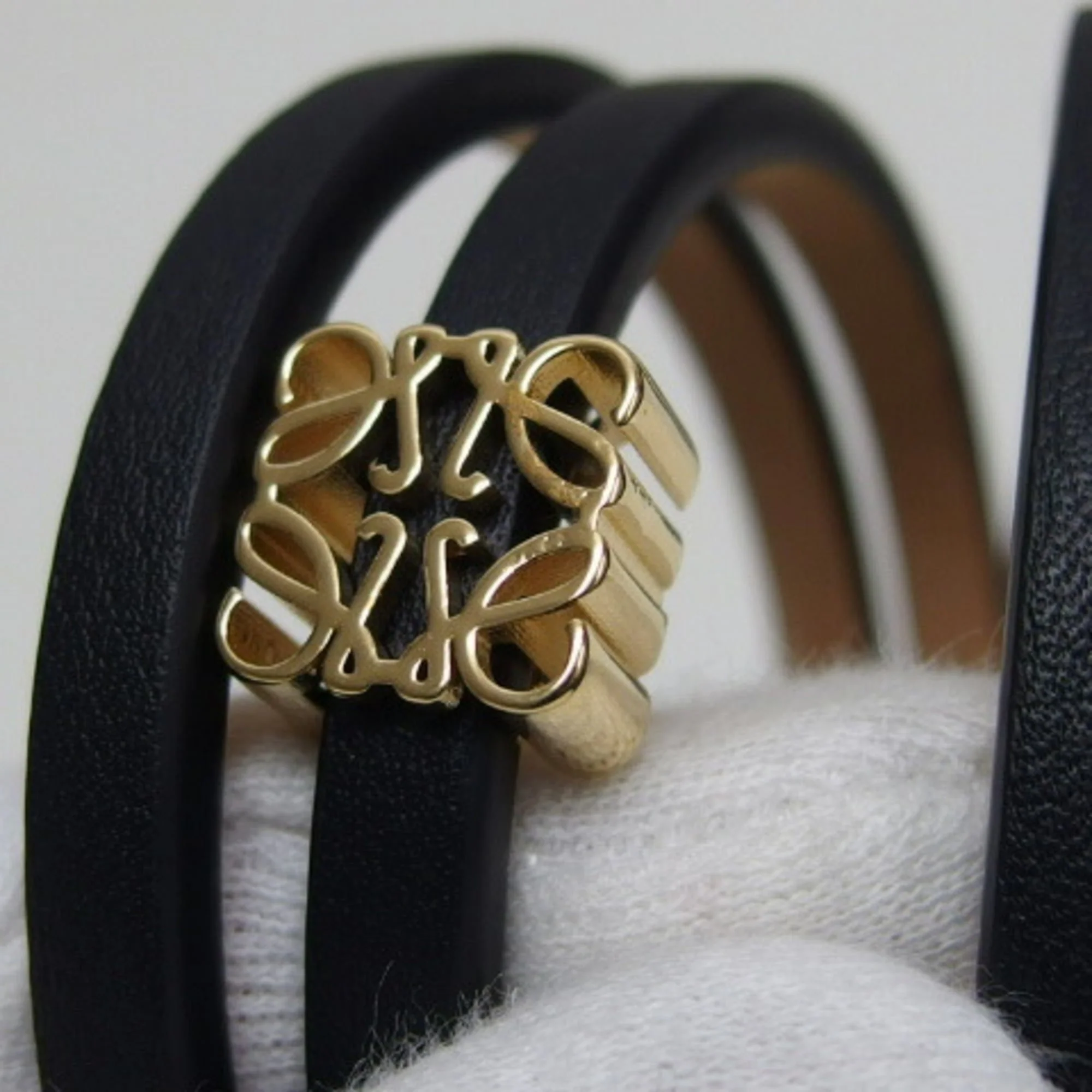 Anagram Twist Bracelet Leather Black - Image 8