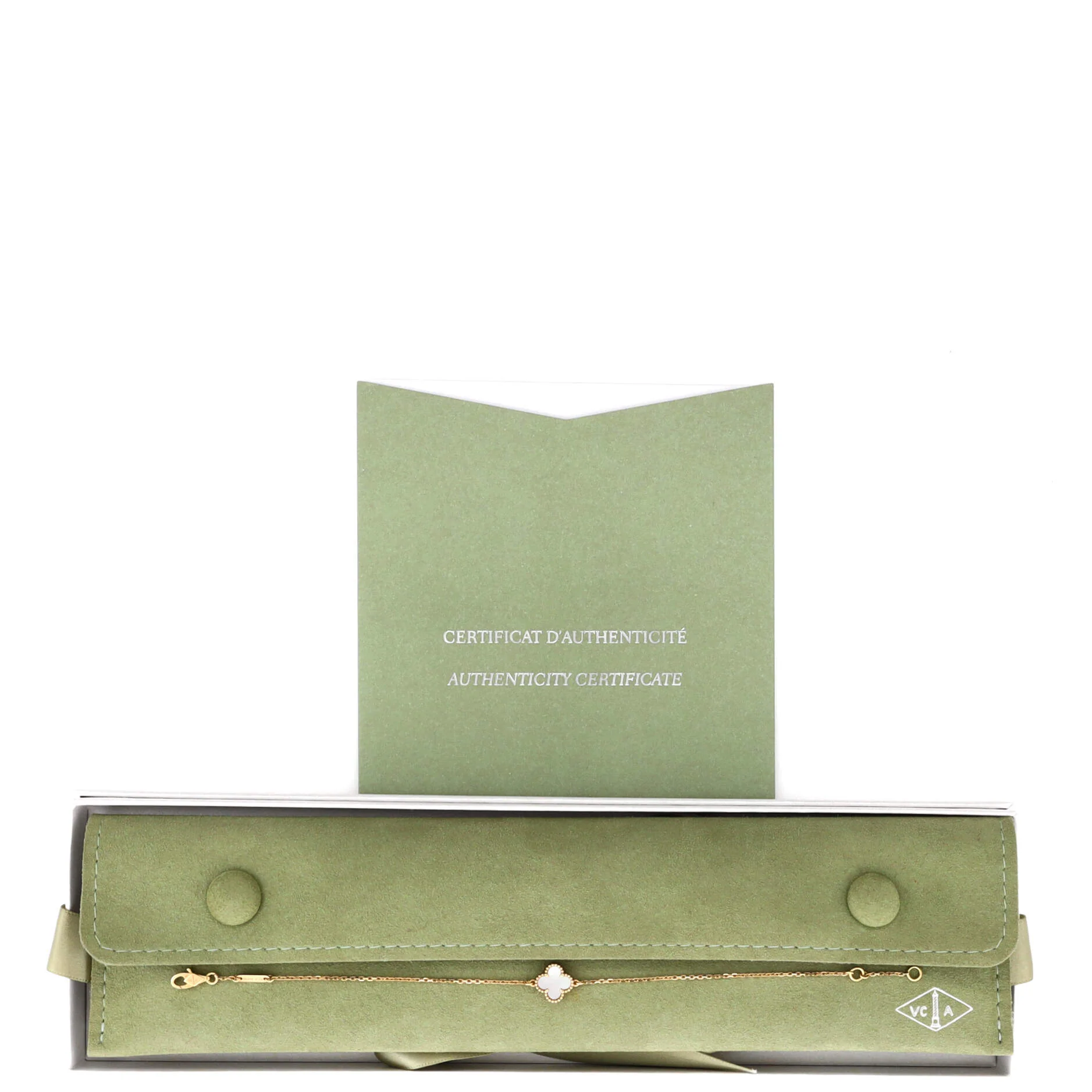 Sweet Alhambra Bracelet 18K Yellow Gold and Mother of Pearl - Image 5