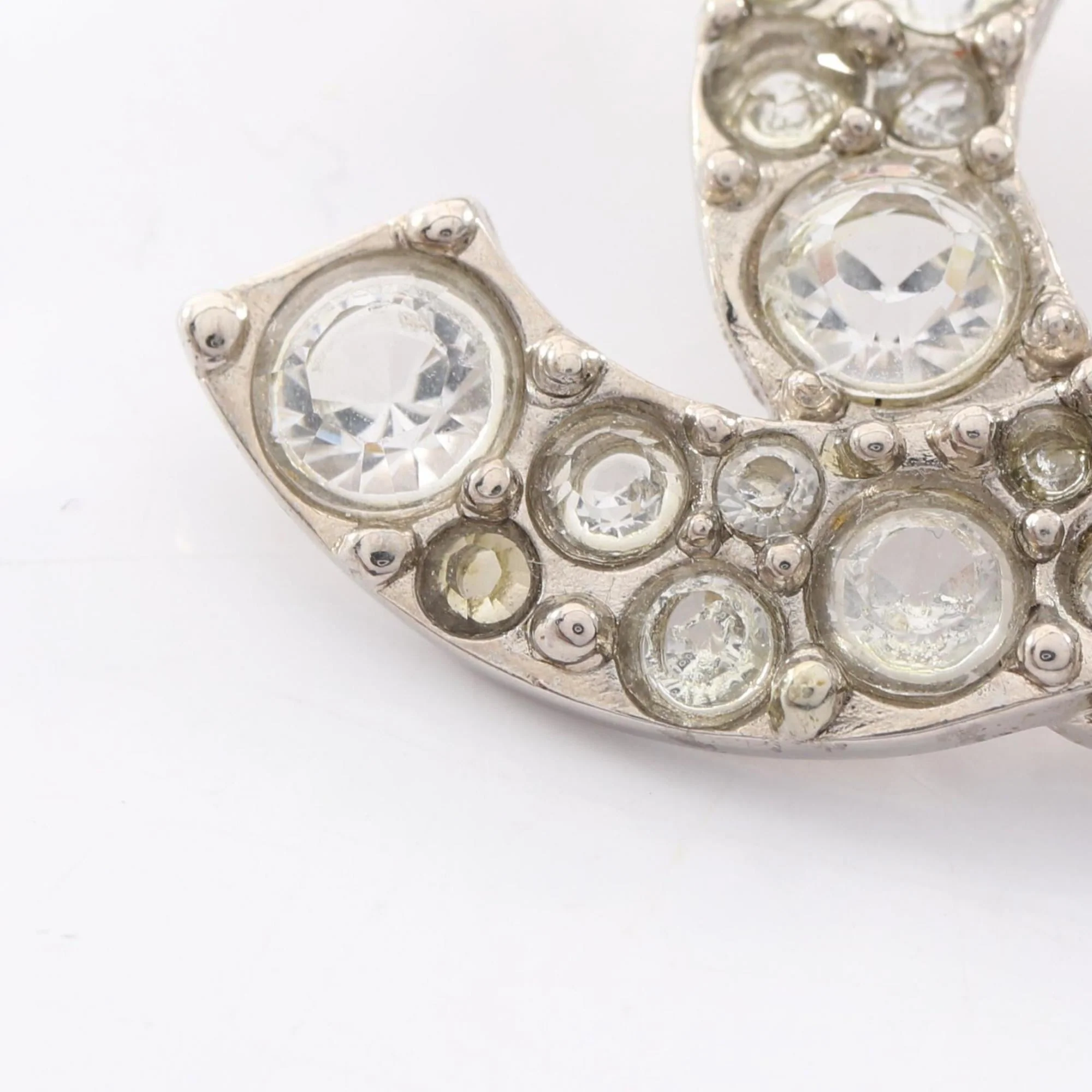 CC Logo Brooch Metal - Image 4
