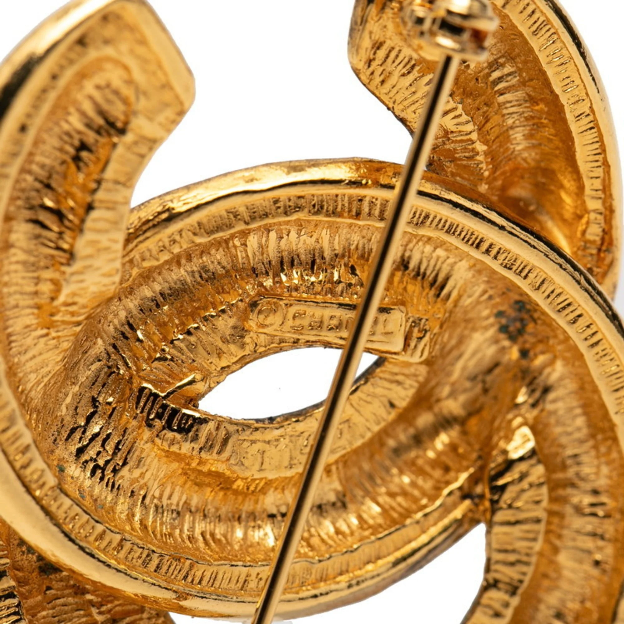 CC Logo Brooch Metal - Image 3