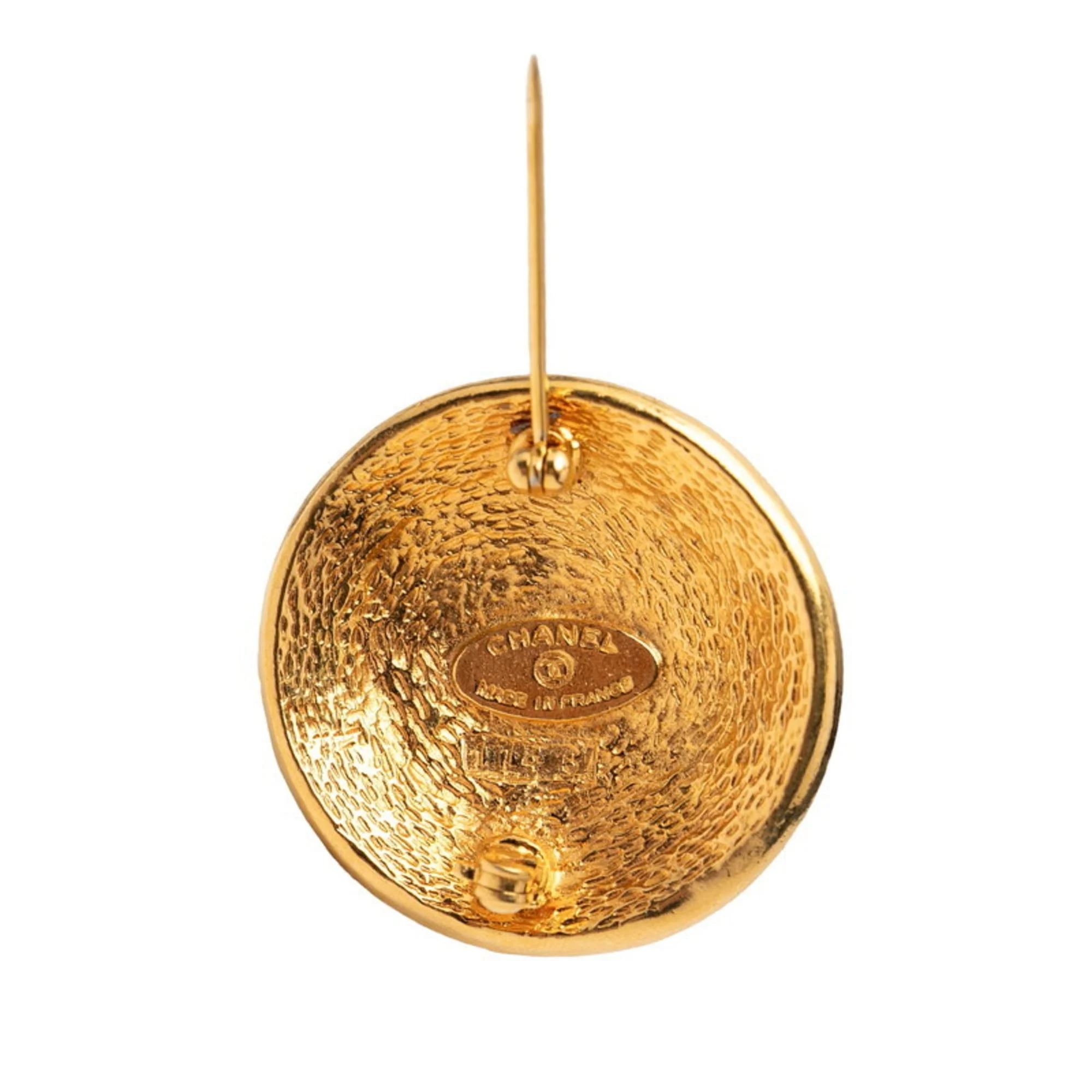 CC Logo Brooch Metal - Image 3