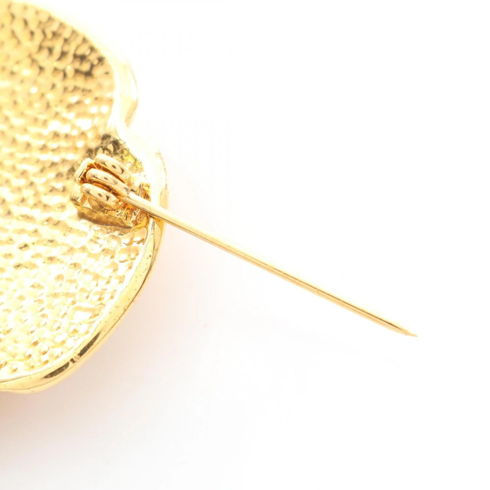 CC Logo Brooch Metal - Image 4