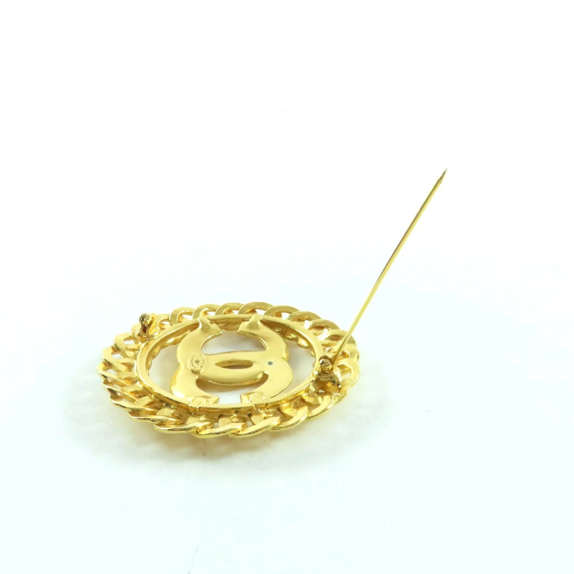 CC Logo Brooch Metal - Image 4