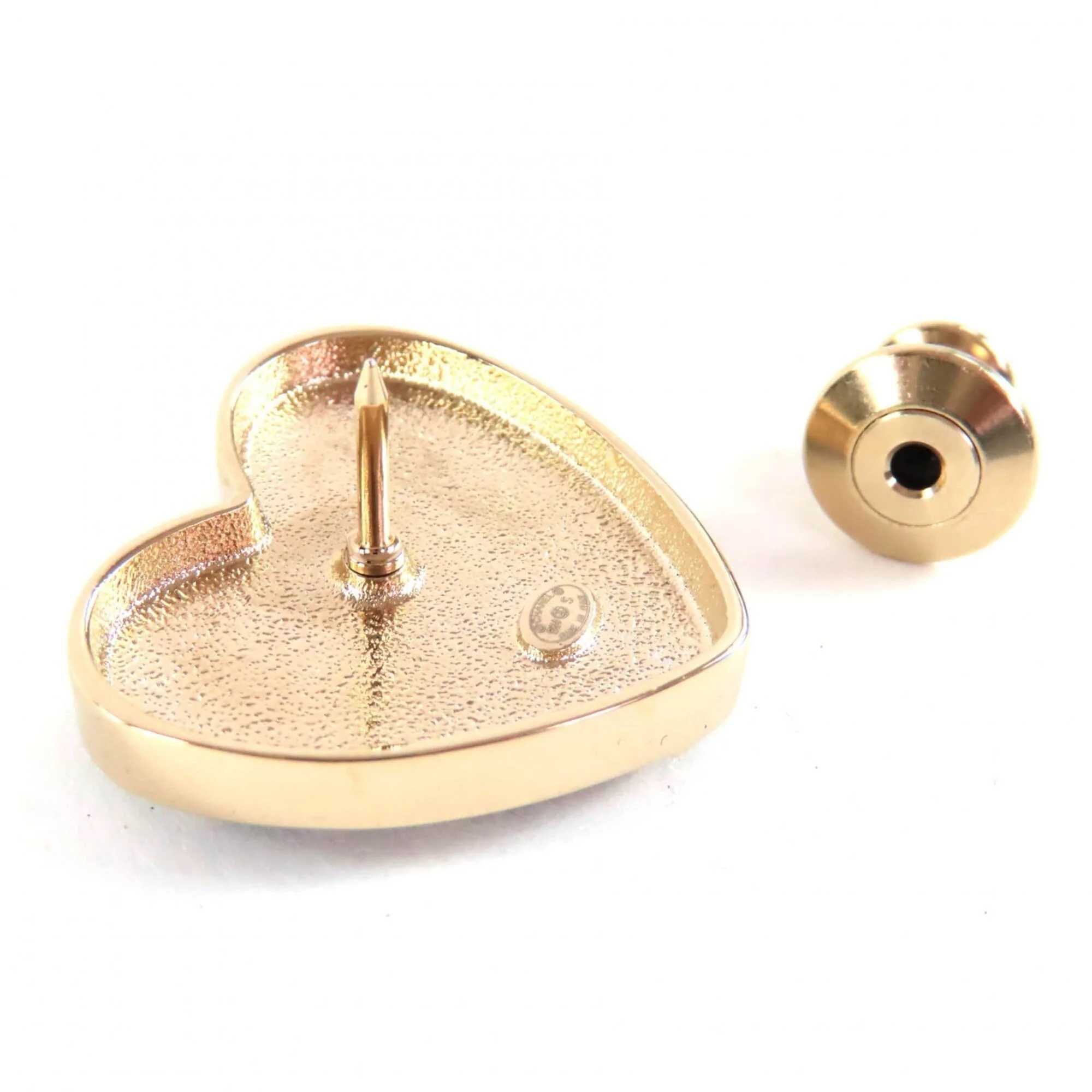 CC Logo Heart Brooch Gold-Tone Metal - Image 6