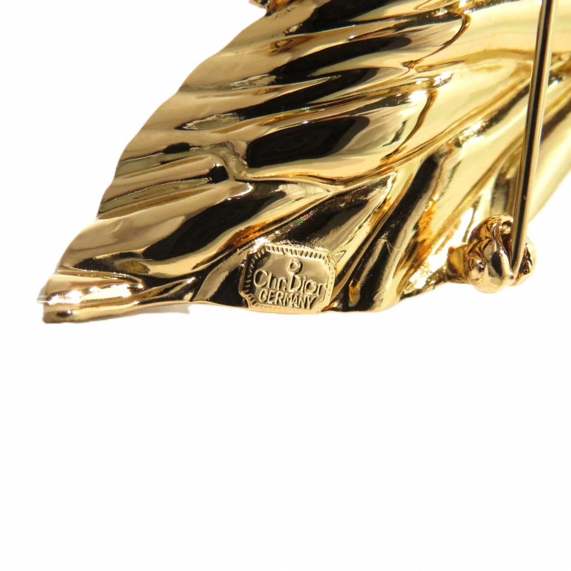 Leaf Motif Brooch - Image 4