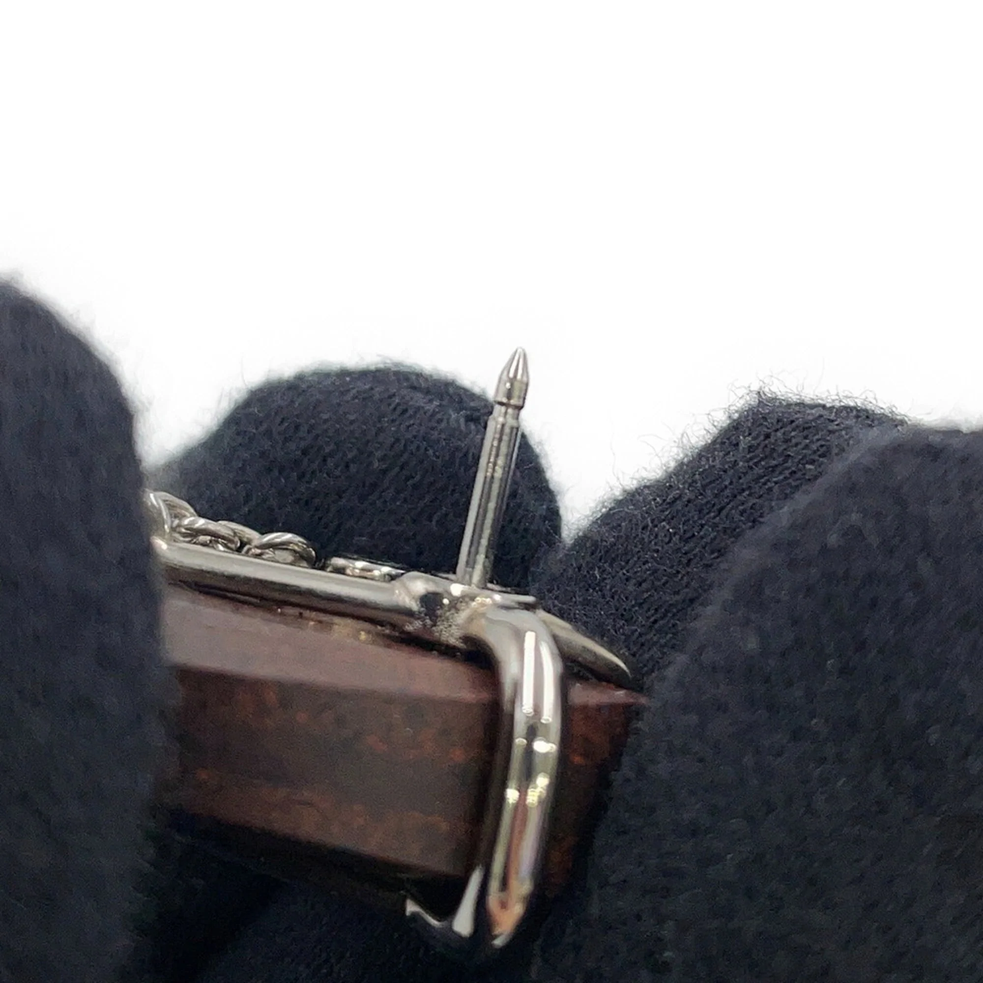 Cheval Brooch Metal Brown Vulcanium - Image 9